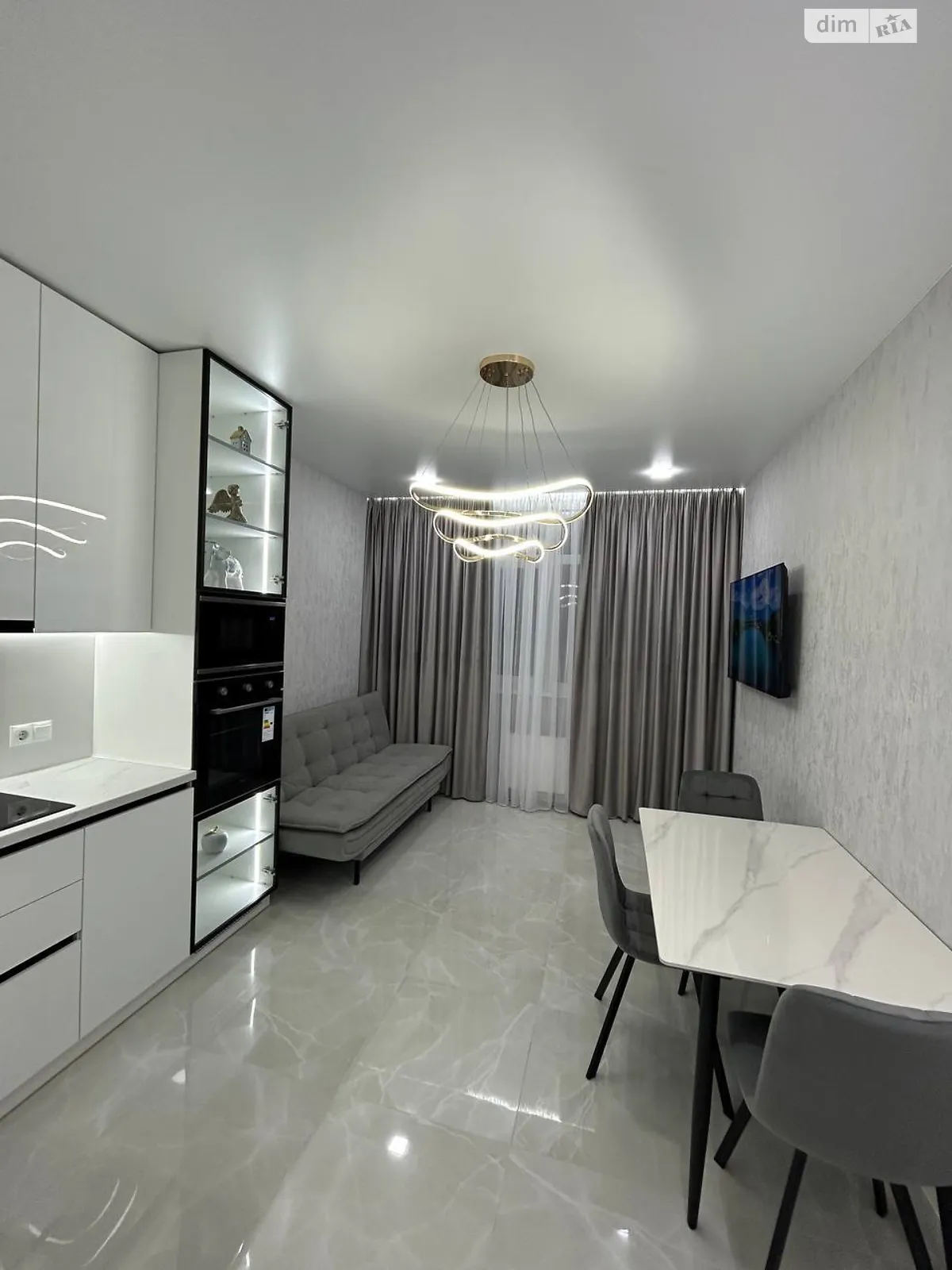 Продается 2-комнатная квартира 65 кв. м в Одессе, ул. Краснова, 1В - фото 1