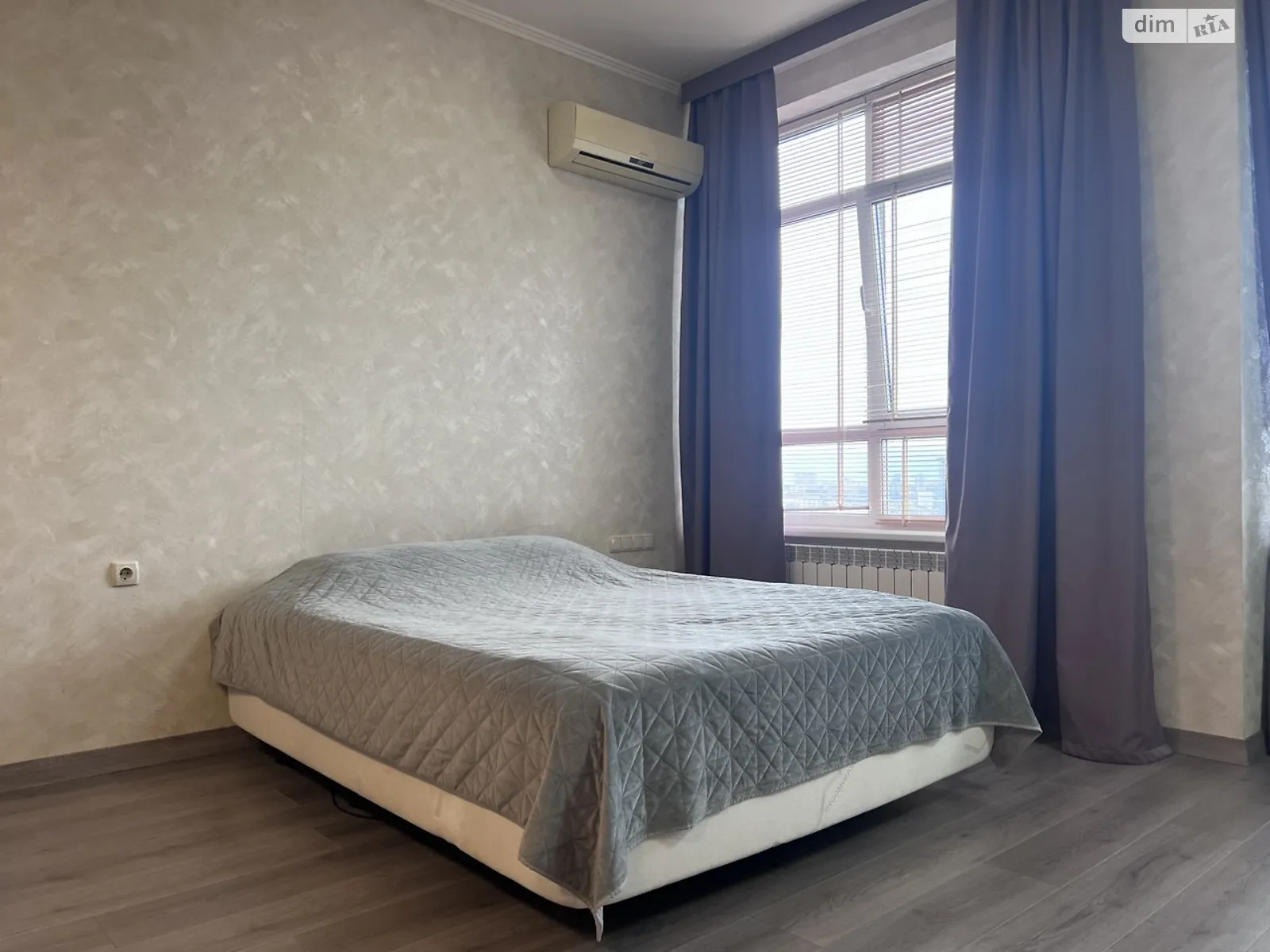 Продается 1-комнатная квартира 51.5 кв. м в Киеве, ул. Жилянская, 118 - фото 1