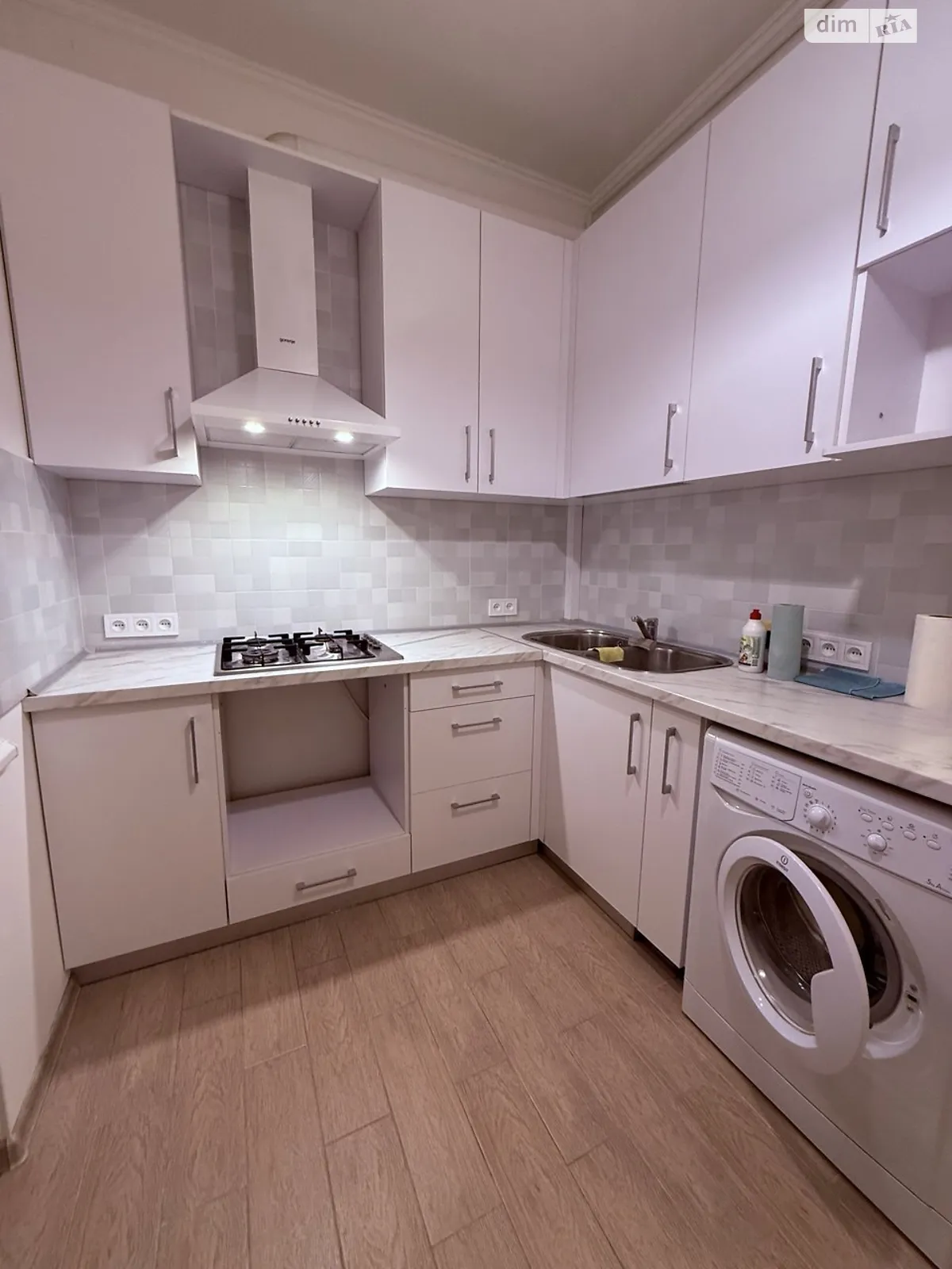 Продается 2-комнатная квартира 60 кв. м в Харькове, ул. Динамовская, 2 - фото 1