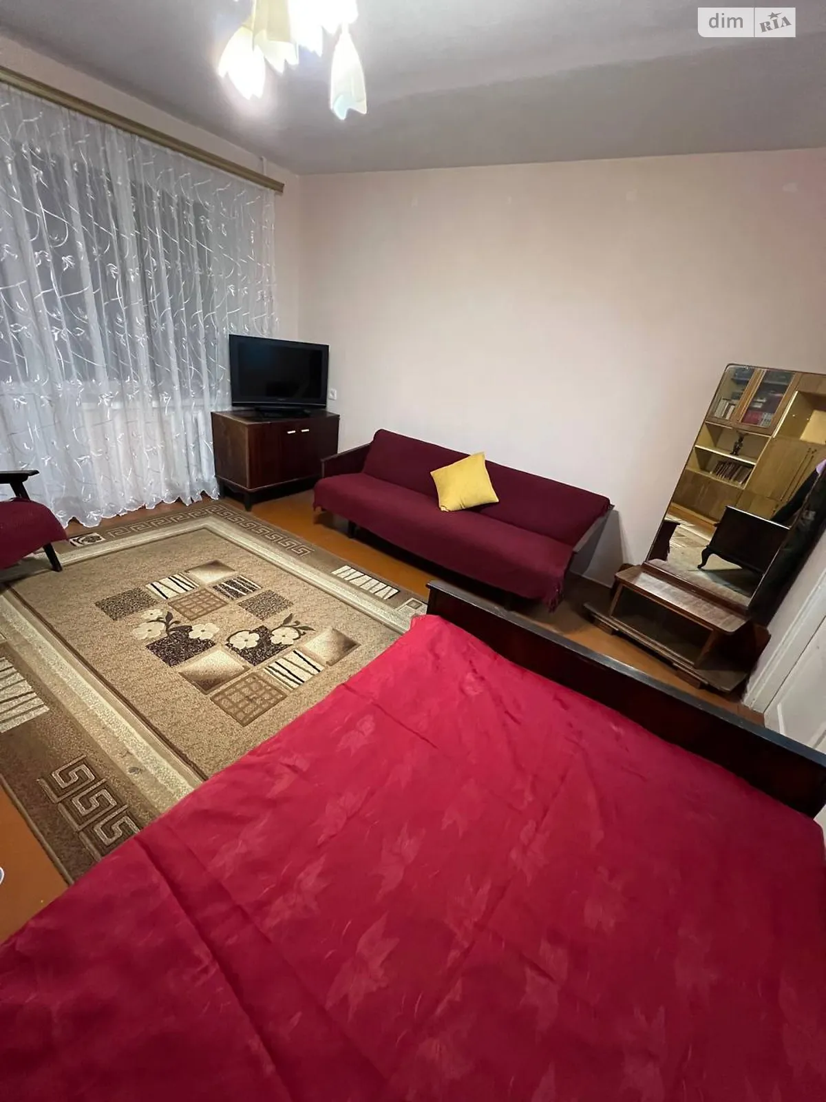 Сдается в аренду 1-комнатная квартира 38 кв. м в Ровно, ул. Савура Клима, 14 - фото 1