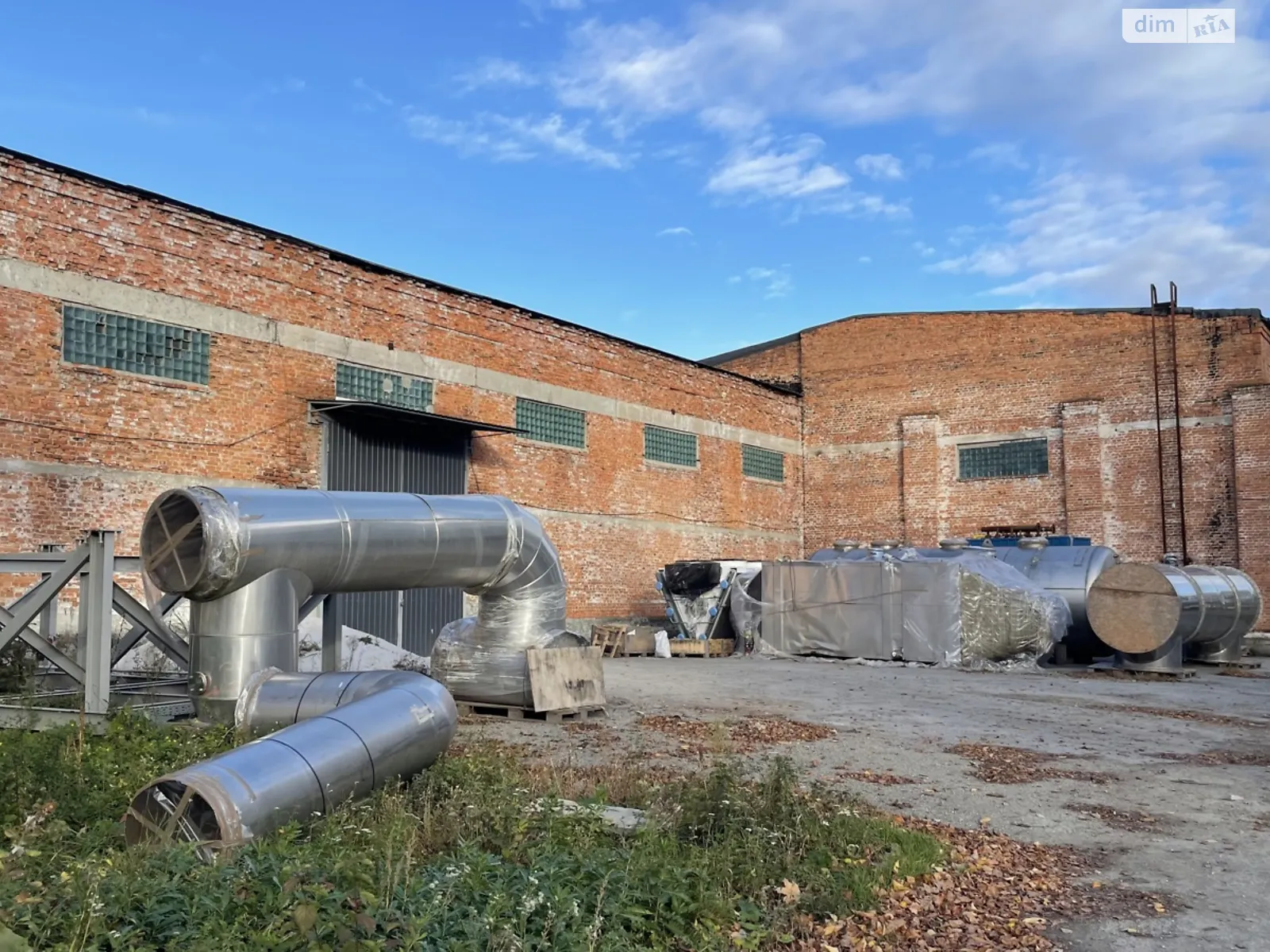 Продається приміщення вільного призначення 10570.52 кв. м в 1-поверховій будівлі, цена: 990000 $ - фото 1