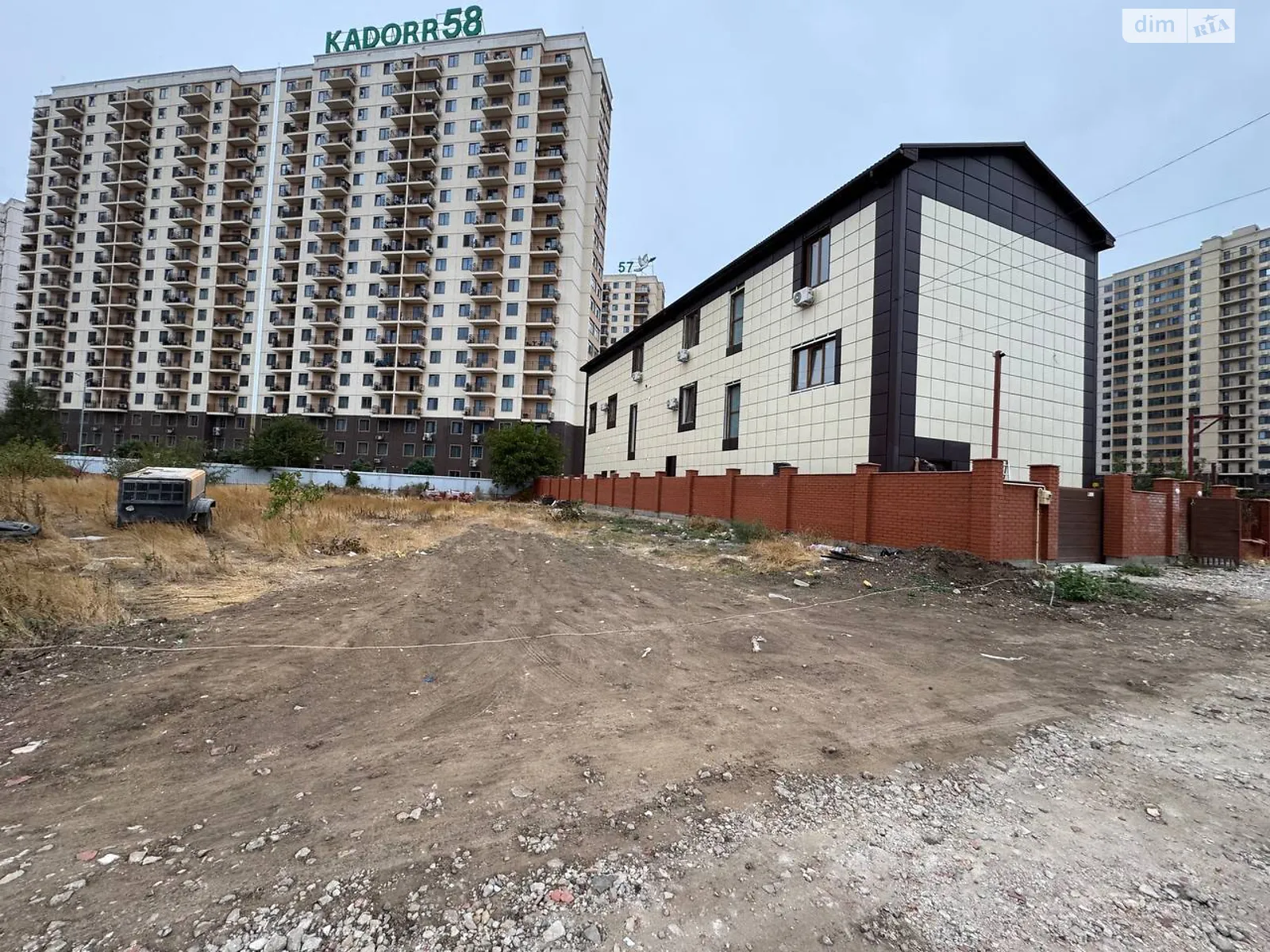 Продається приміщення вільного призначення 642.5 кв. м в 3-поверховій будівлі, цена: 2000000 $ - фото 1