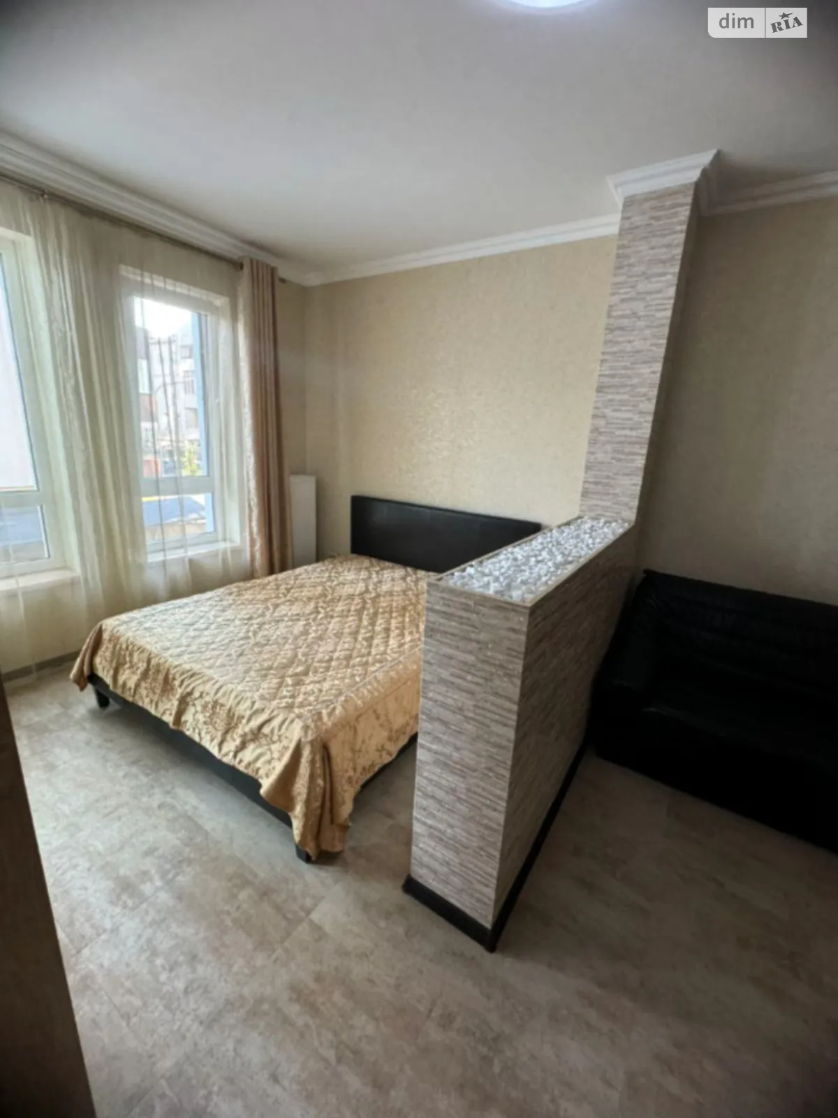 Сдается в аренду 1-комнатная квартира 50 кв. м в Львове, ул. Мечникова, 16Г - фото 1