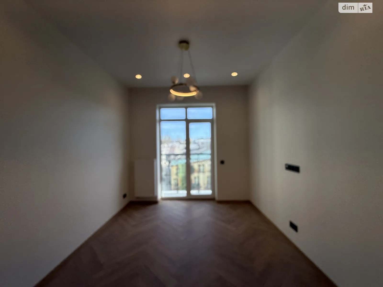 Продается 1-комнатная квартира 49.5 кв. м в Одессе, ул. Гимназическая, 13 - фото 1