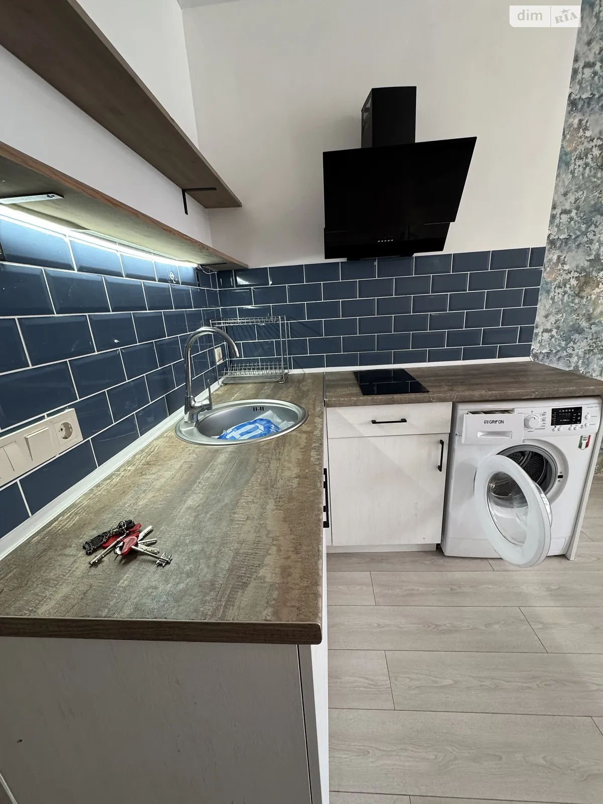 Сдается в аренду 1-комнатная квартира 30 кв. м в Лиманке, ул. Академика Вильямса, 93 корпус 4 - фото 1