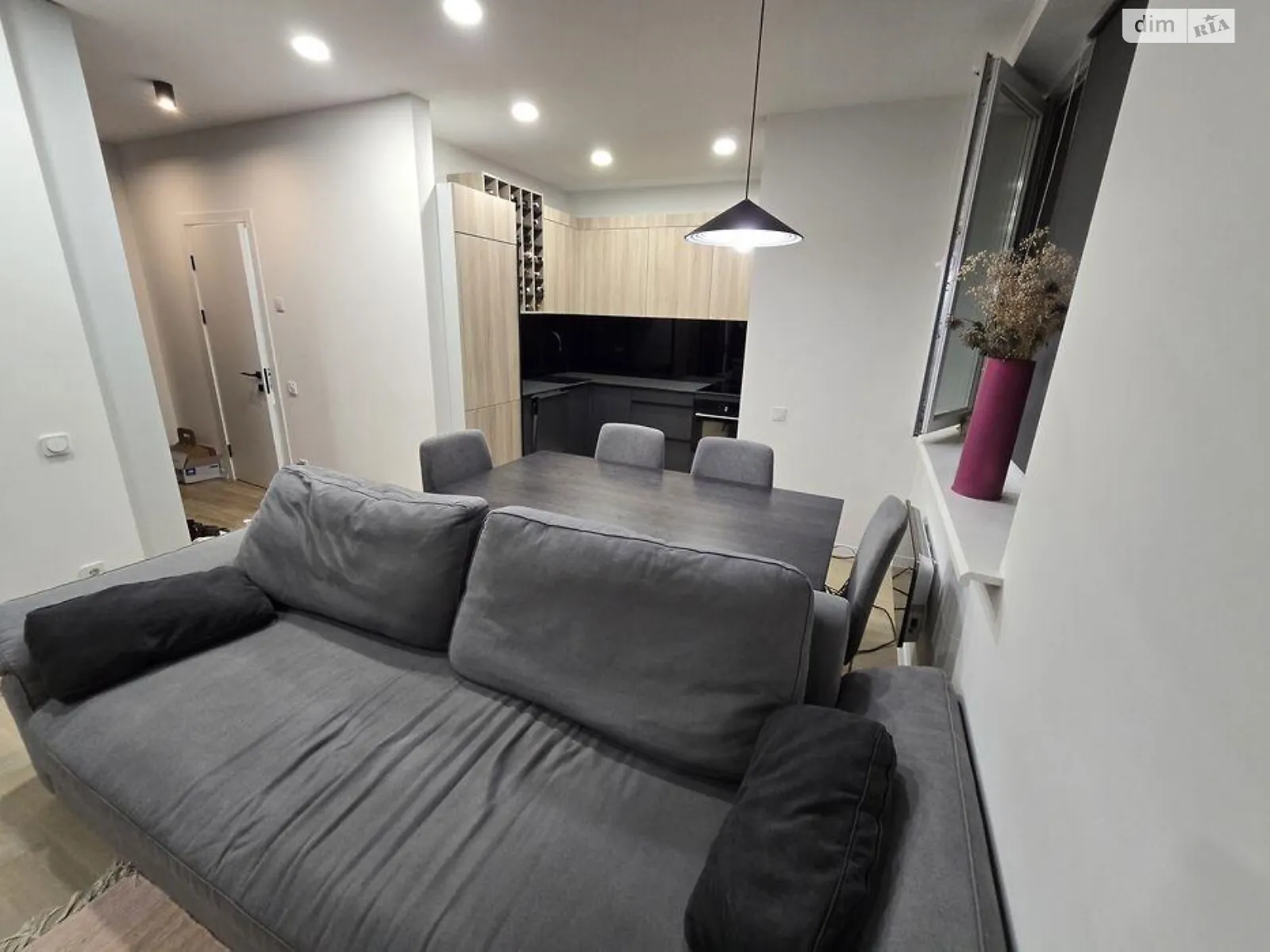 Продается 1-комнатная квартира 49 кв. м в Киеве, ул. Лучистая, 42 - фото 1