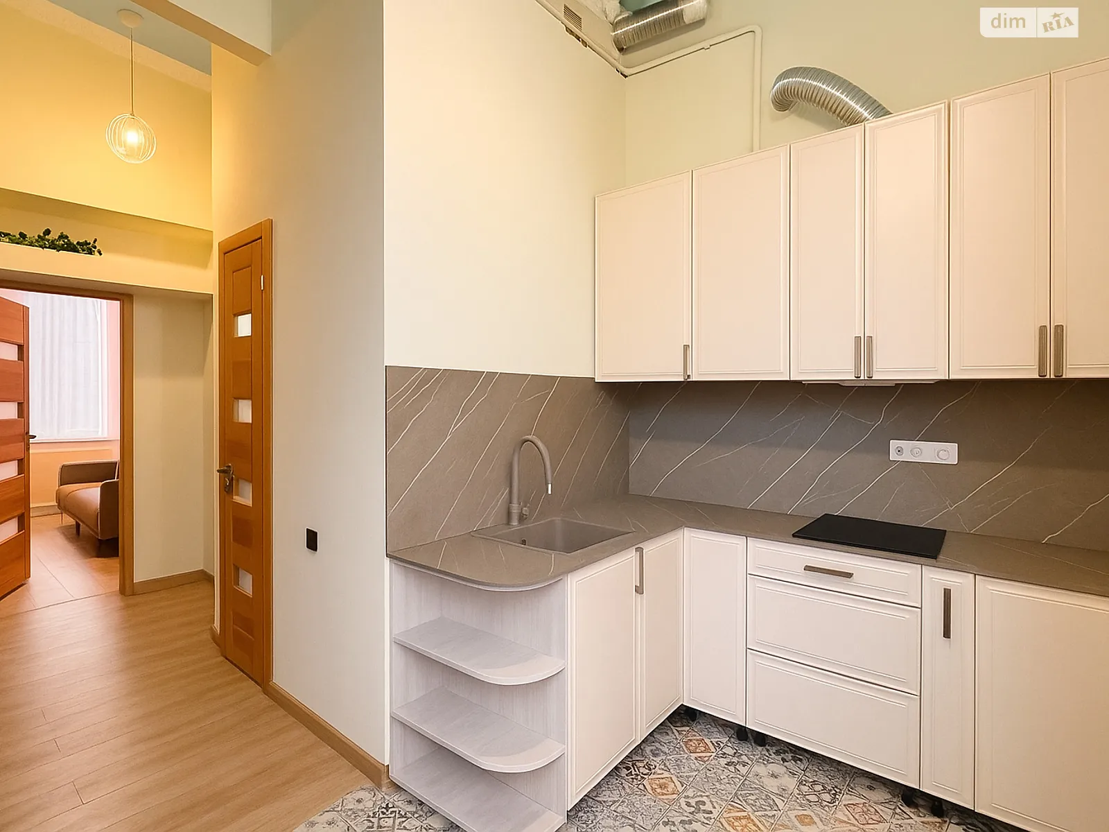 Продается 2-комнатная квартира 45 кв. м в Львове, ул. Михновских Братьев, 33 - фото 1