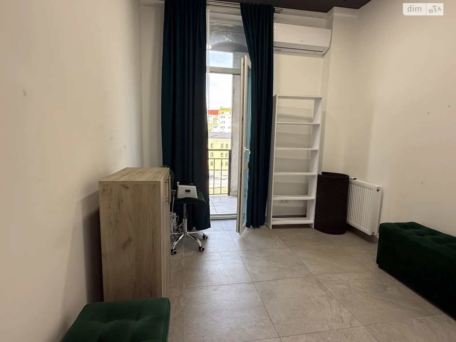 Продается офис 43.5 кв. м в бизнес-центре, цена: 78900 $ - фото 1