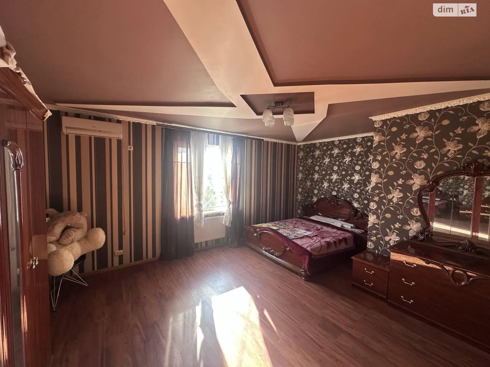 Продается дом на 2 этажа 216.6 кв. м с баней/сауной, цена: 70000 $ - фото 1