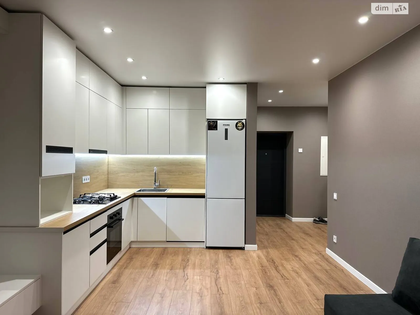 Продается 1-комнатная квартира 46 кв. м в Ровно, ул. Студенческая, 24 - фото 1