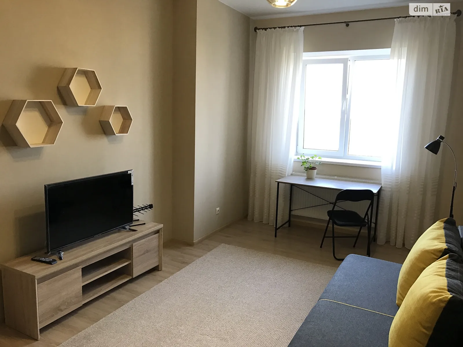 Здається в оренду 1-кімнатна квартира 43 кв. м у Хмельницькому, вул. Інститутська - фото 1