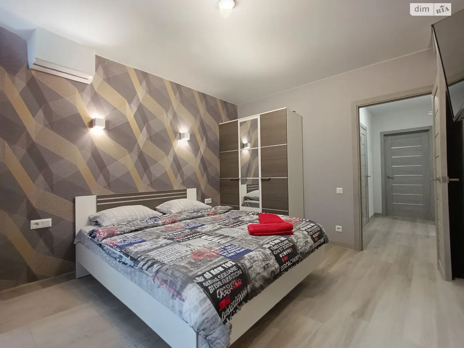 ул. Самойло Кошки(Маршала Конева), 5Б Теремки-2 Киев ЖК Эврика Выставочный центр - фото 1