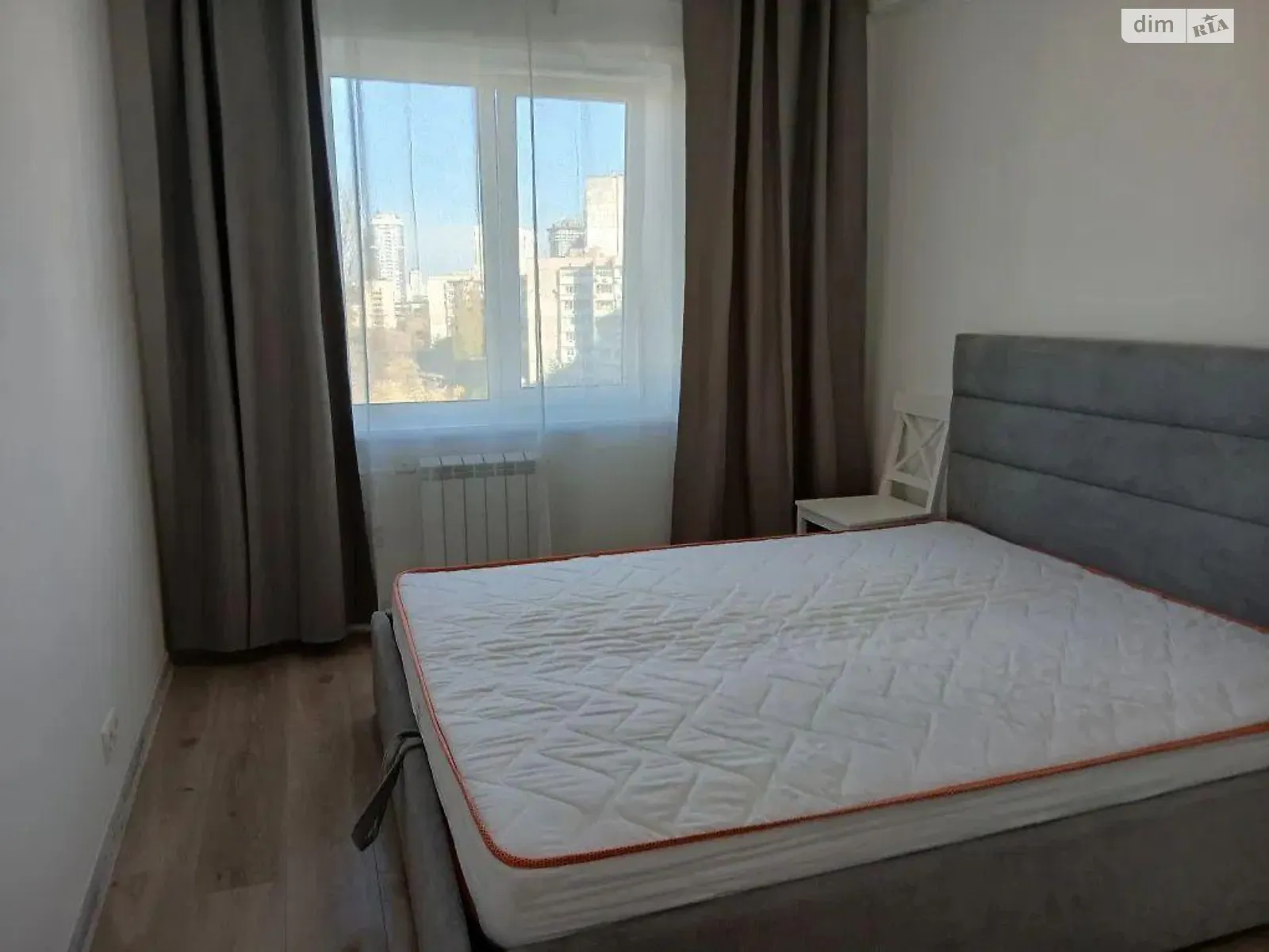 Продается 3-комнатная квартира 64 кв. м в Киеве, просп. Оболонский, 7Б - фото 1