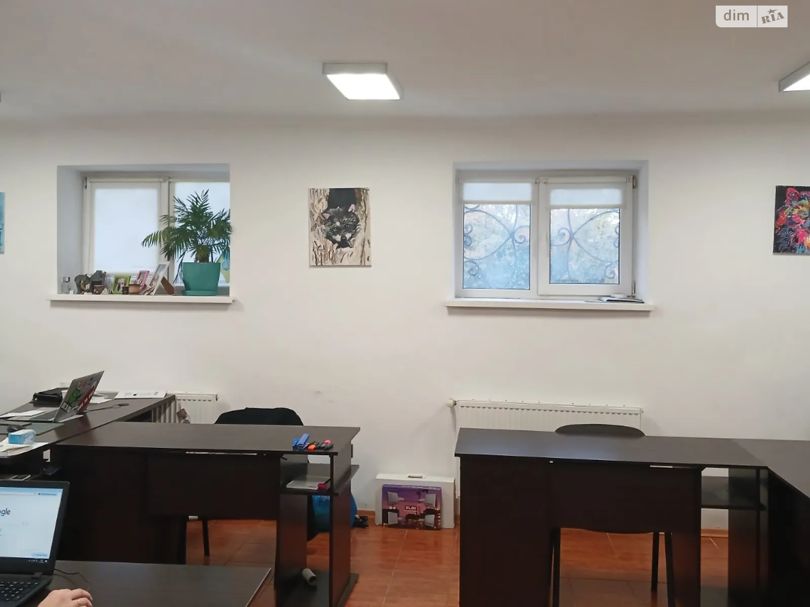 Сдается в аренду офис 63 кв. м в бизнес-центре, цена: 300 $ - фото 1