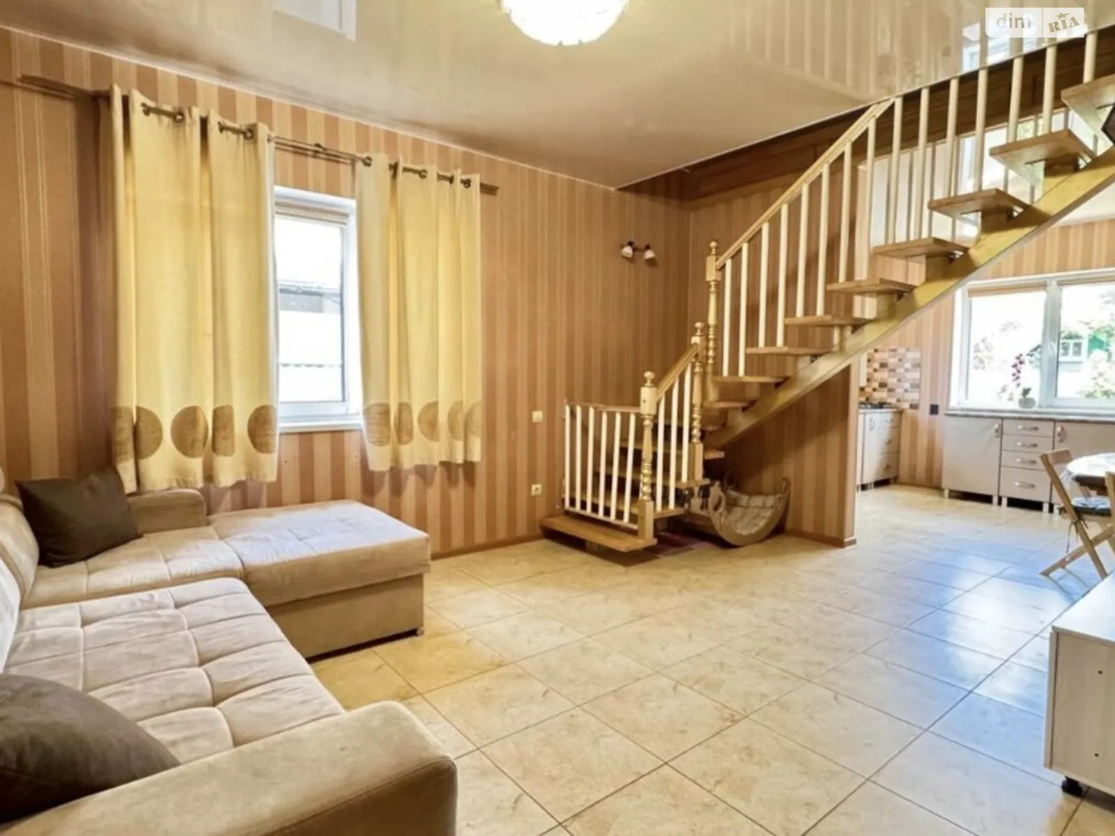 Продается дом на 2 этажа 120 кв. м с мансардой, цена: 130000 $ - фото 1