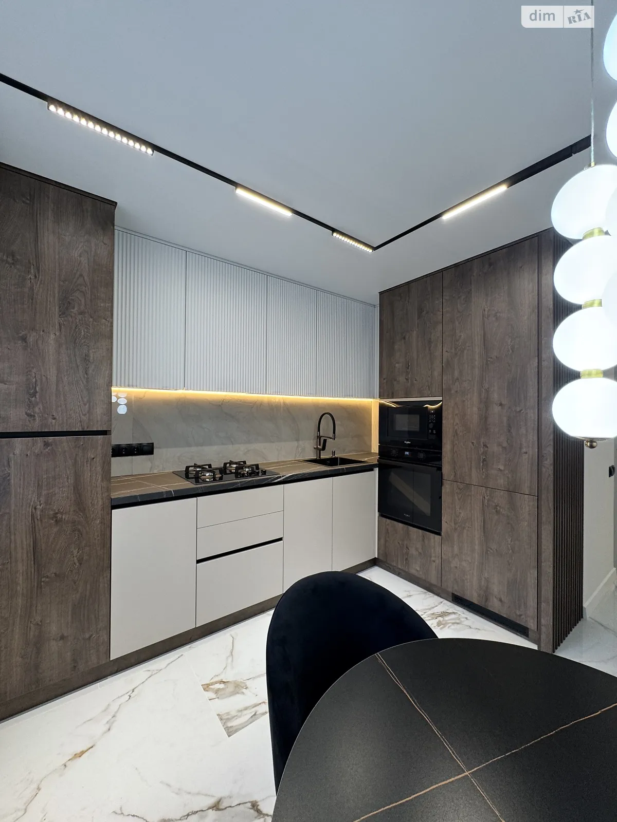 1-кімнатна квартира 42 кв. м у Тернополі, пров. Генерала Мирона Тарнавського, 1 - фото 1