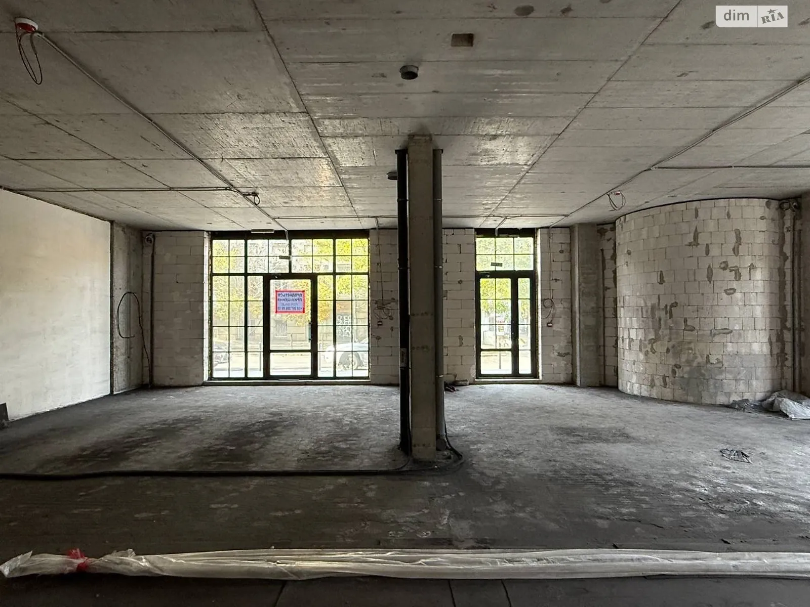 Продается помещения свободного назначения 136 кв. м в 7-этажном здании, цена: 550000 $ - фото 1