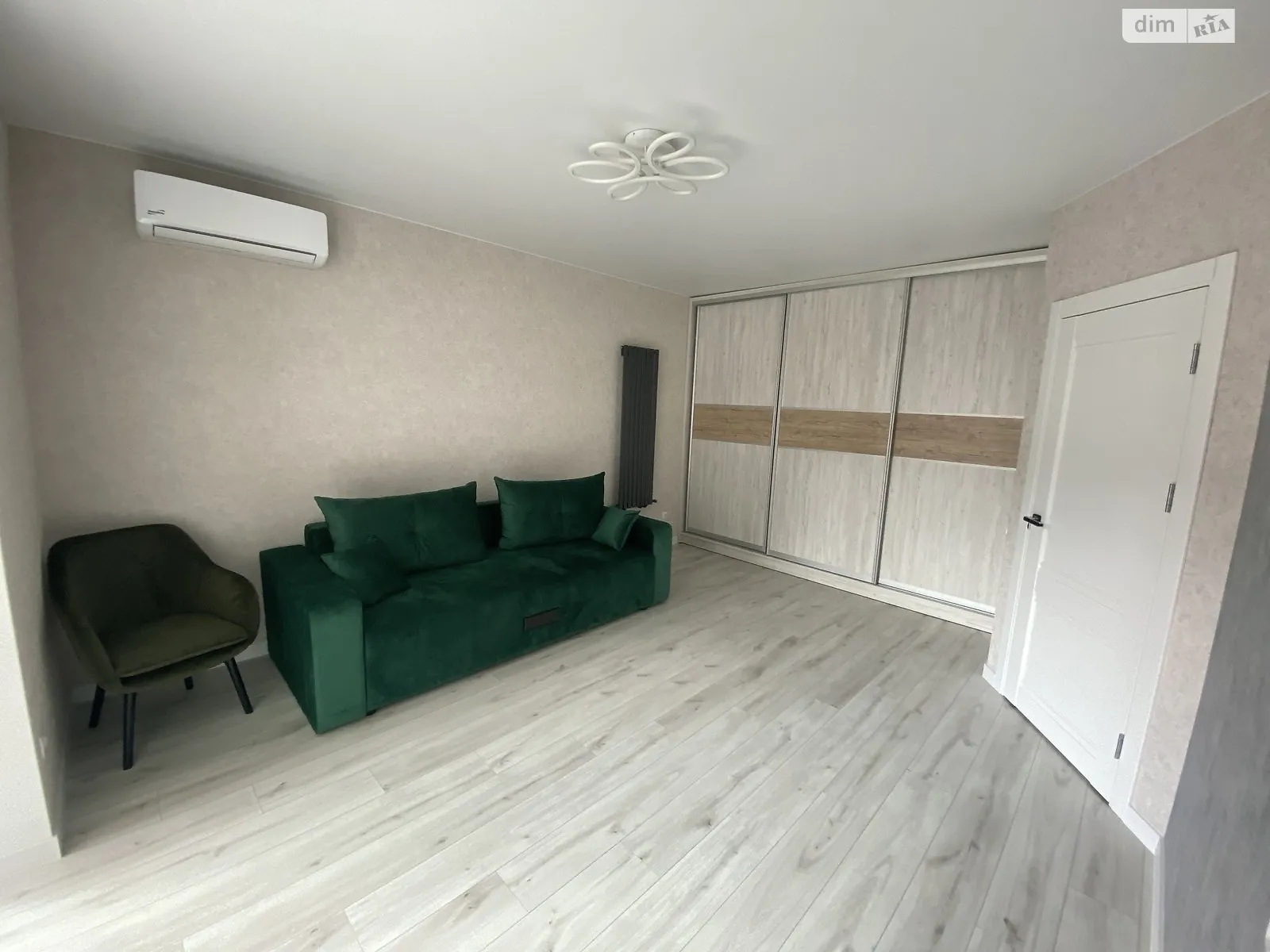 Продається 1-кімнатна квартира 45 кв. м у Житомирі, вул. Євгена Рихліка, 15 - фото 1