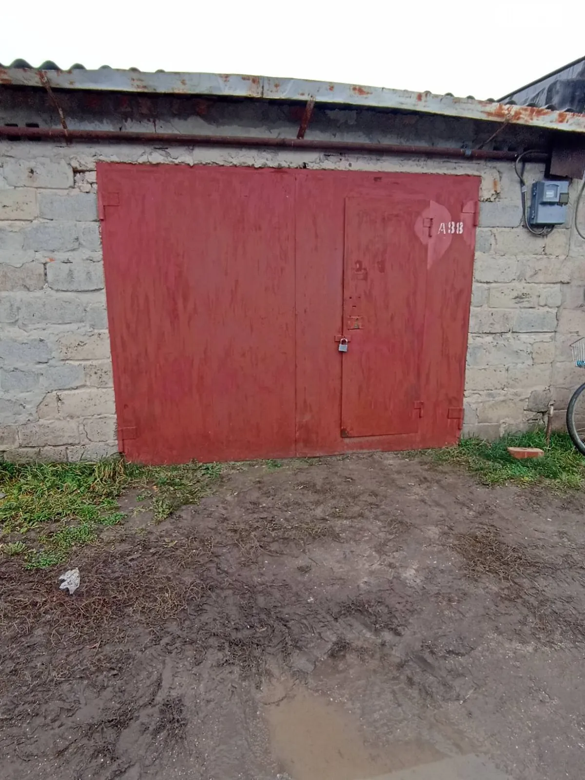 Продается место в гаражном кооперативе под легковое авто на 24 кв. м, цена: 5300 $ - фото 1