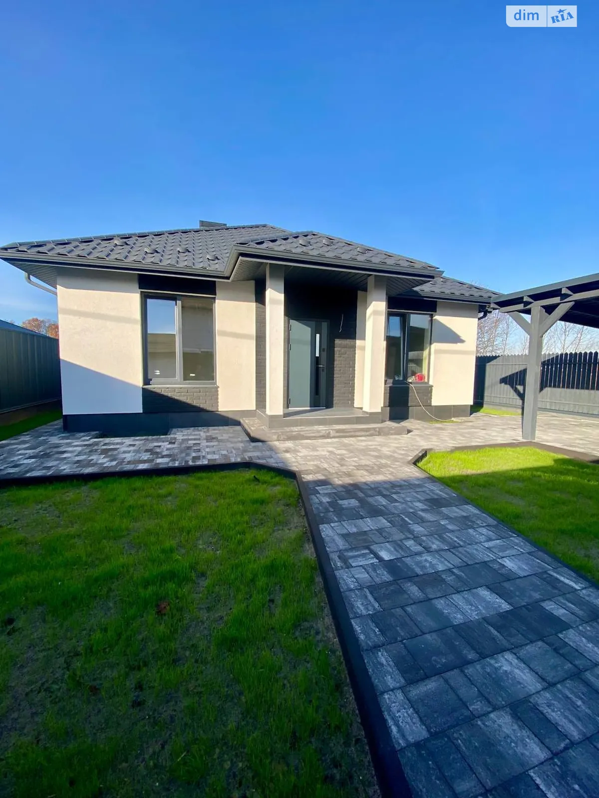 Продается одноэтажный дом 118 кв. м с бассейном, цена: 120000 $ - фото 1