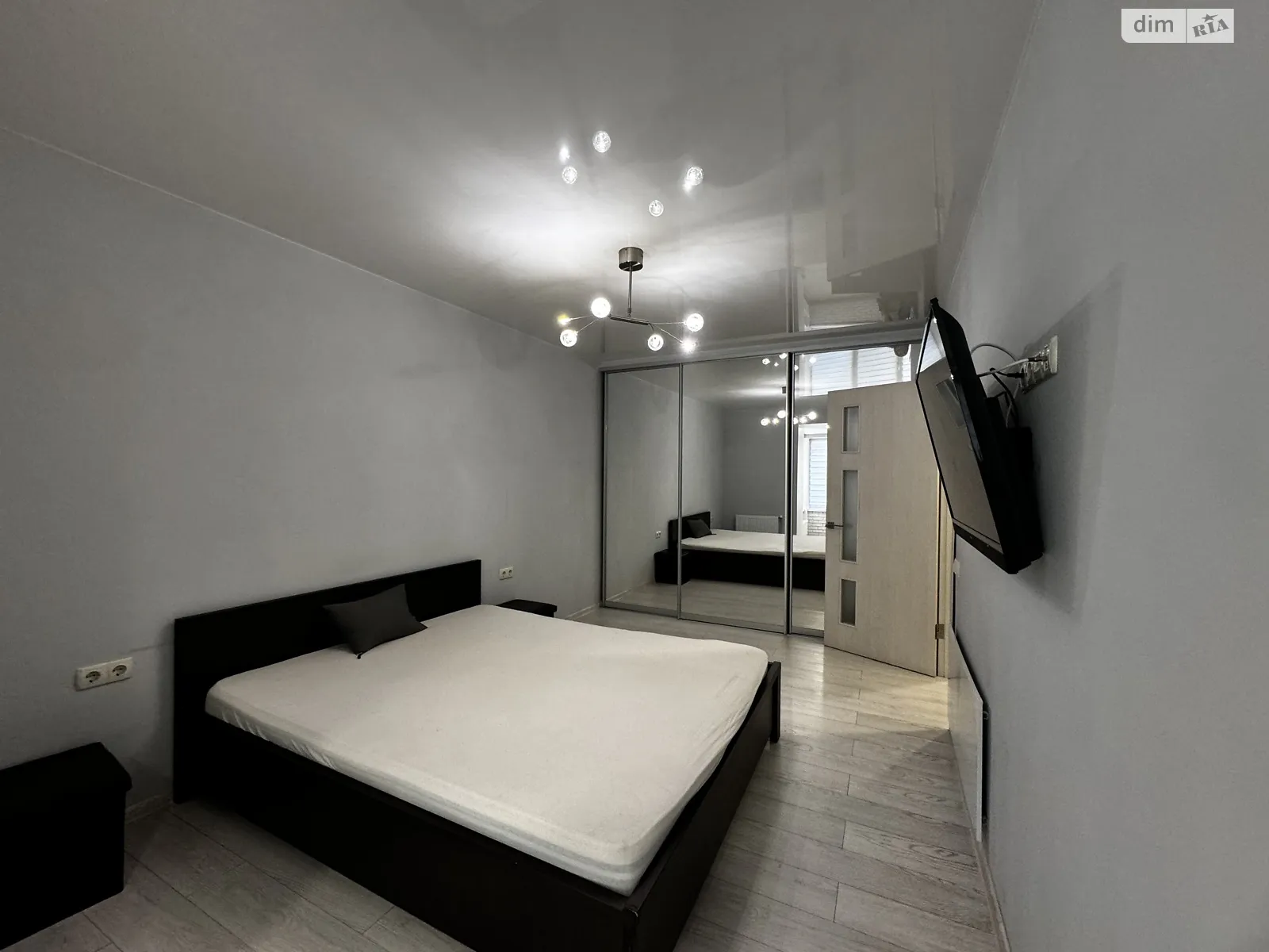 Продается 1-комнатная квартира 48.5 кв. м в Виннице, ул. Хлебная - фото 1