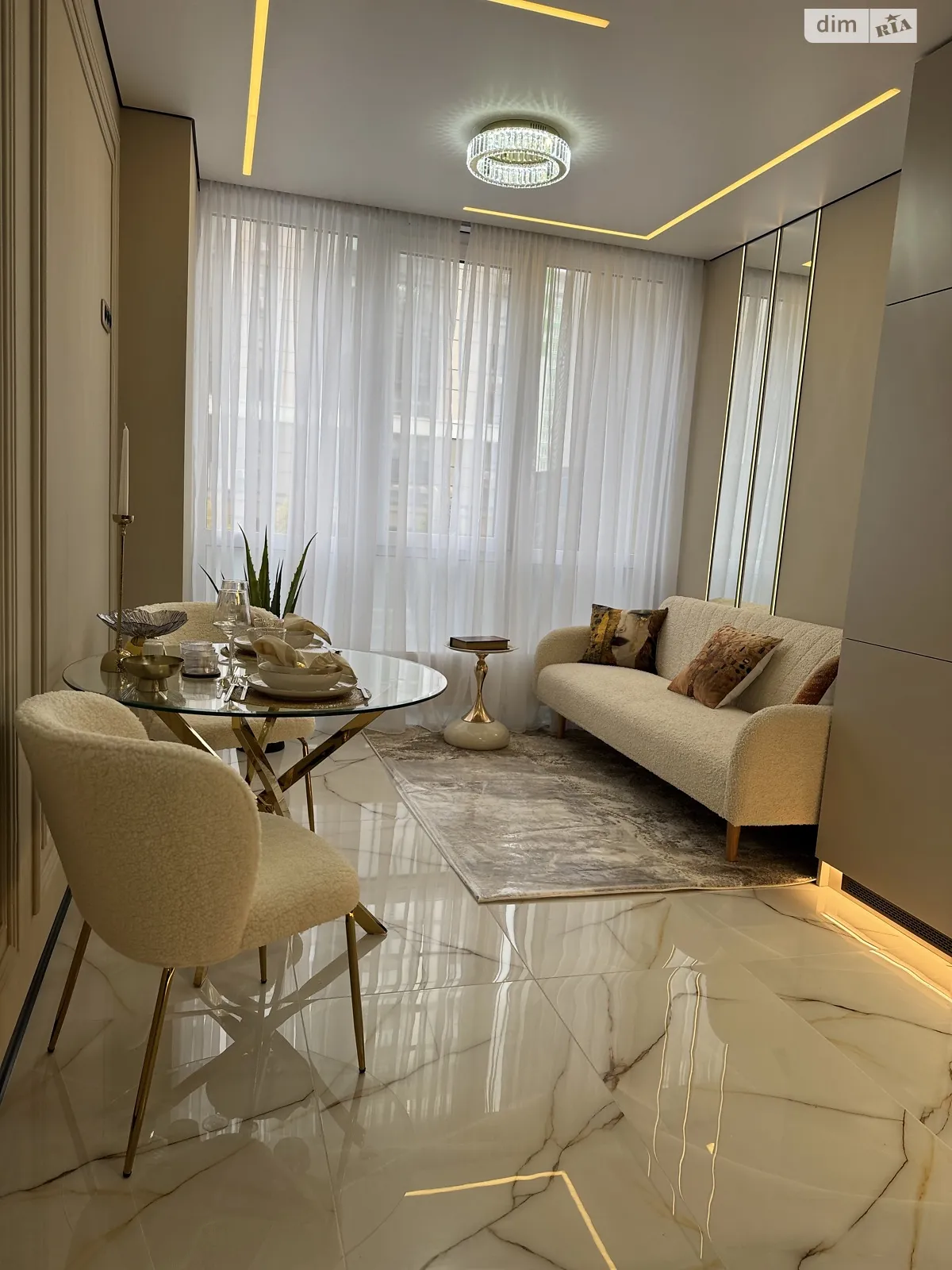 Продается 1-комнатная квартира 43 кв. м в Ирпене, ул. Университетская(Карла Маркса), 3/6 - фото 1