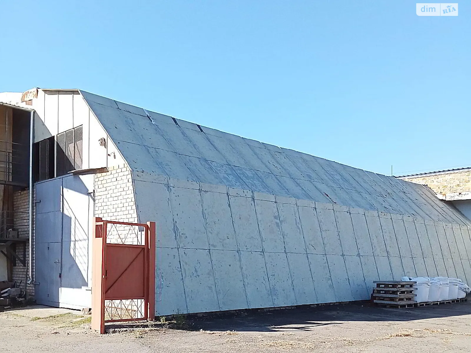 Сдается в аренду помещения свободного назначения 336.6 кв. м в 2-этажном здании, цена: 15000 грн - фото 1