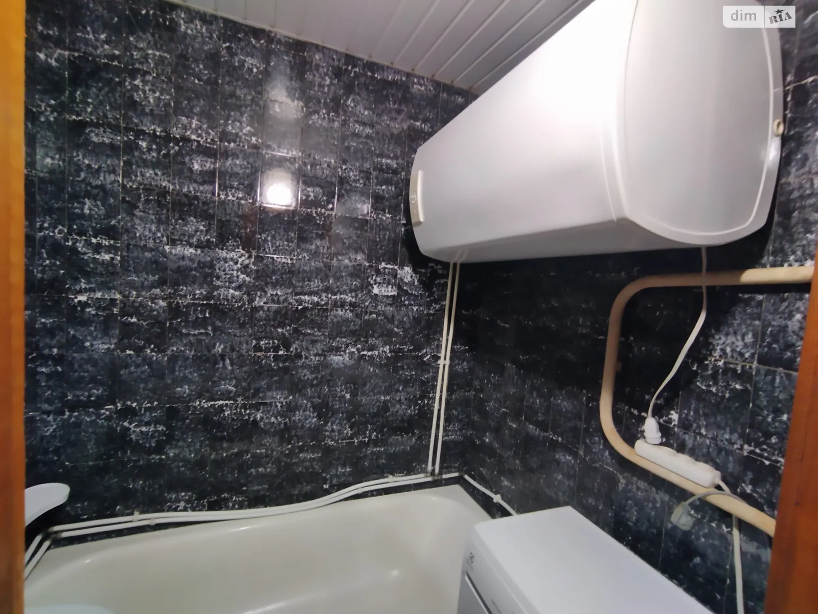 4-комнатная квартира 80 кв. м в Запорожье, цена: 10000 грн - фото 1