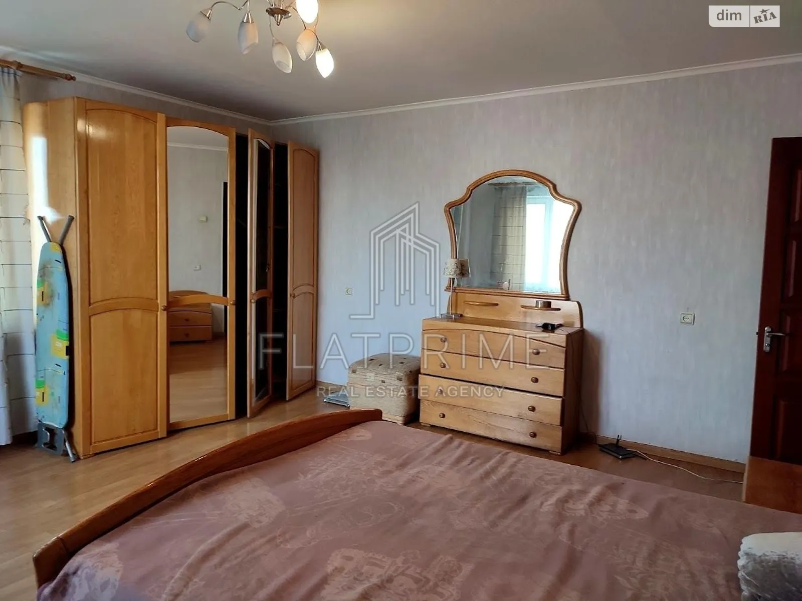 Продається 2-кімнатна квартира 70 кв. м у Києві, просп. Петра Григоренка, 38 - фото 1