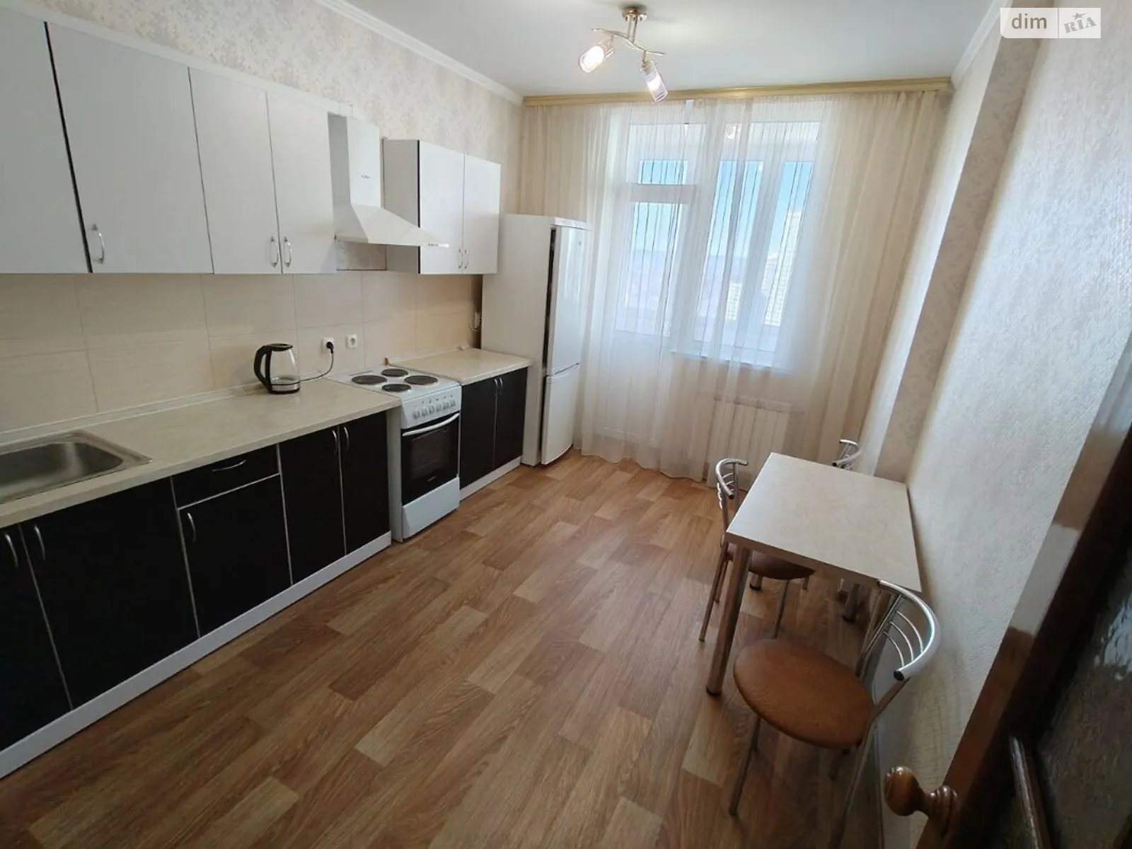 Сдается в аренду 1-комнатная квартира 44.3 кв. м в Киеве, ул. Чавдар Елизаветы, 5 - фото 1