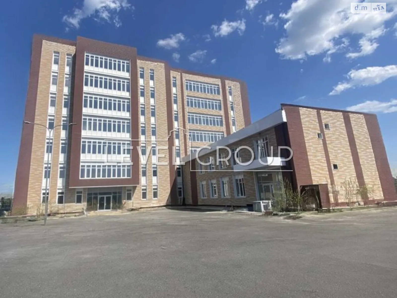 Продается офис 6084 кв. м в бизнес-центре, цена: 4850000 $ - фото 1