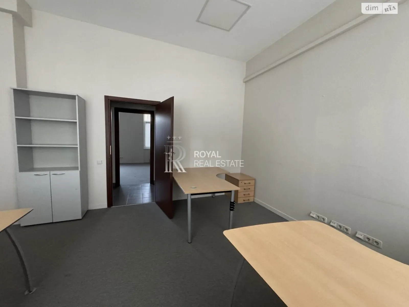 Сдается в аренду офис 132 кв. м в бизнес-центре, цена: 3090 $ - фото 1