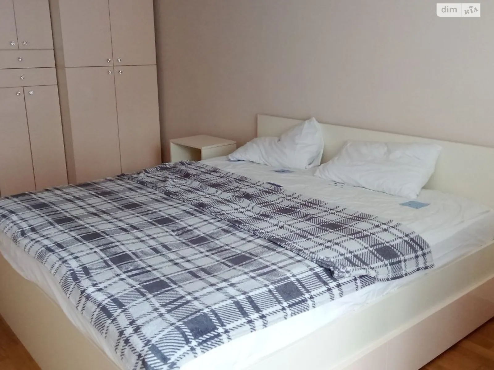 2-комнатная квартира 62 кв. м в Тернополе, ул. Крушельницкой Соломии - фото 1