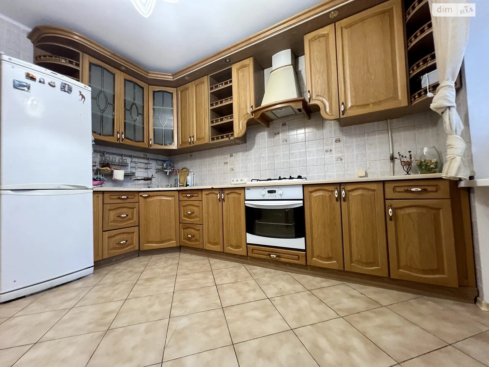 Продается 2-комнатная квартира 72.5 кв. м в Одессе, ул. Композитора Нищинского, 28 - фото 1