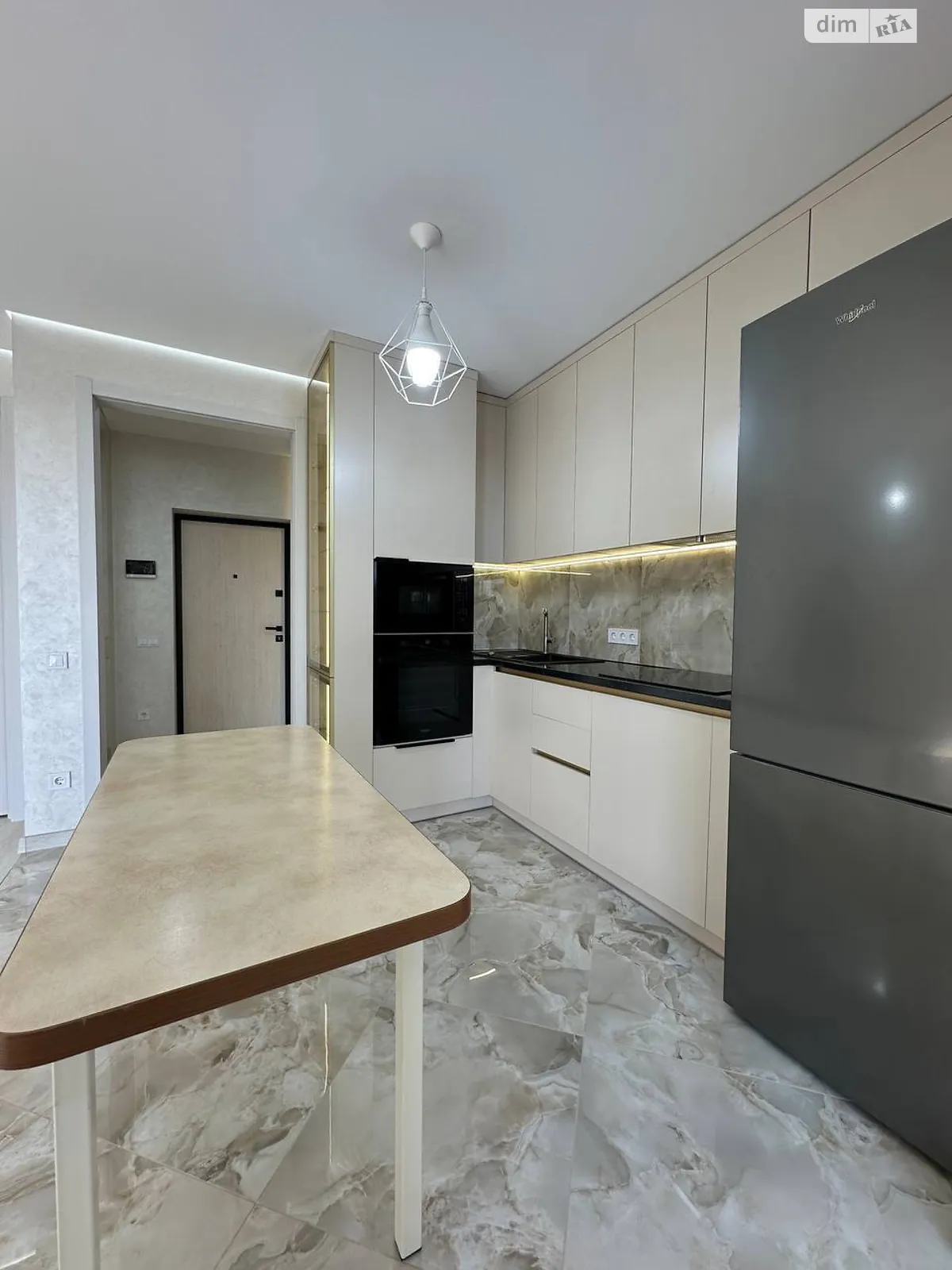 Здається в оренду 1-кімнатна квартира 48 кв. м у Івано-Франківську - фото 1