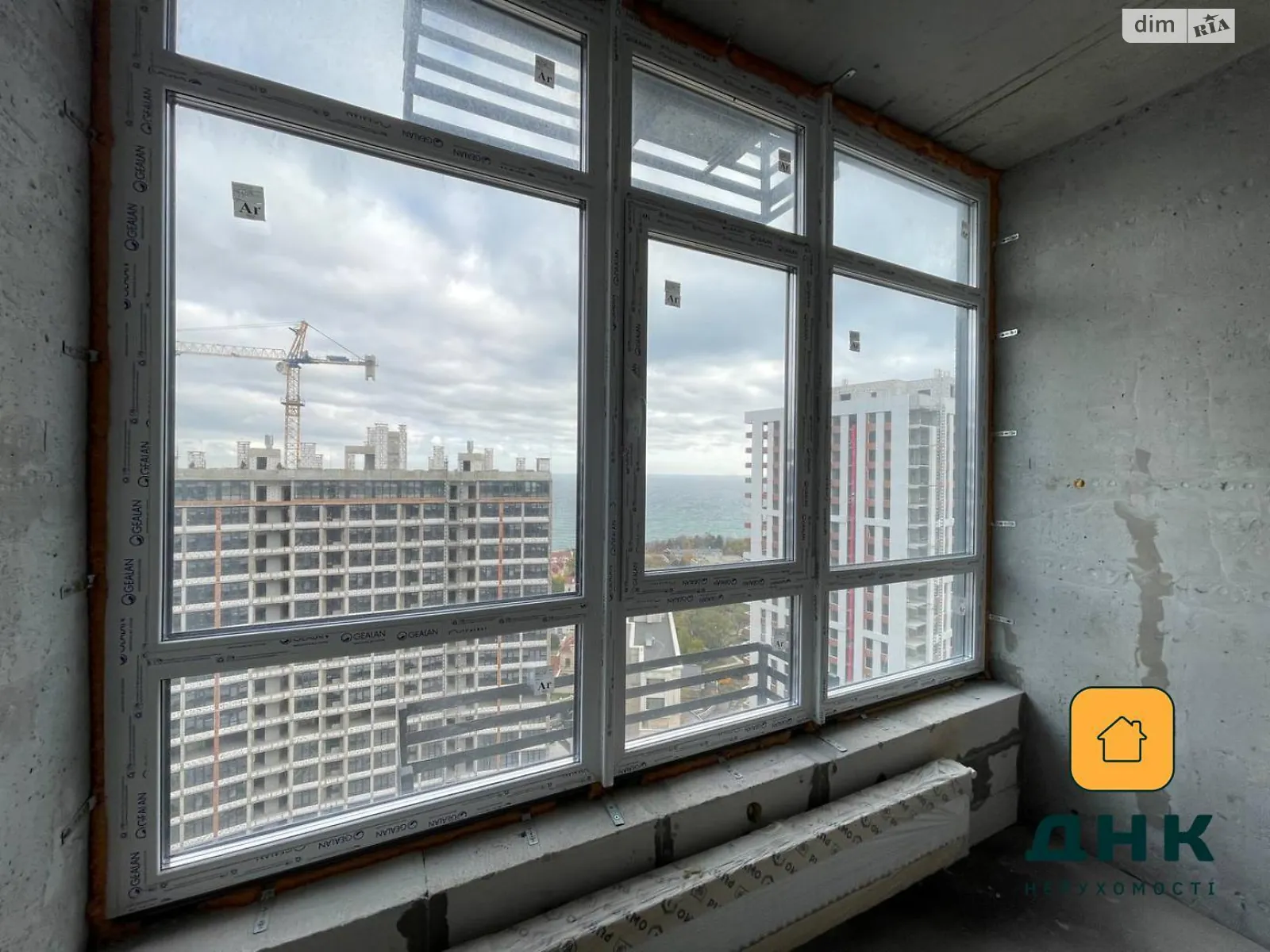 Продается 1-комнатная квартира 45 кв. м в Одессе, пер. Курортный, 2 - фото 1