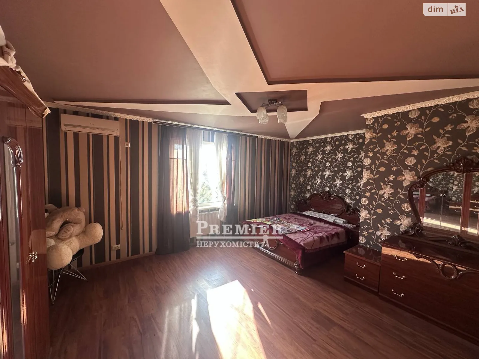 Продается дом на 2 этажа 216.6 кв. м с беседкой, цена: 70000 $ - фото 1