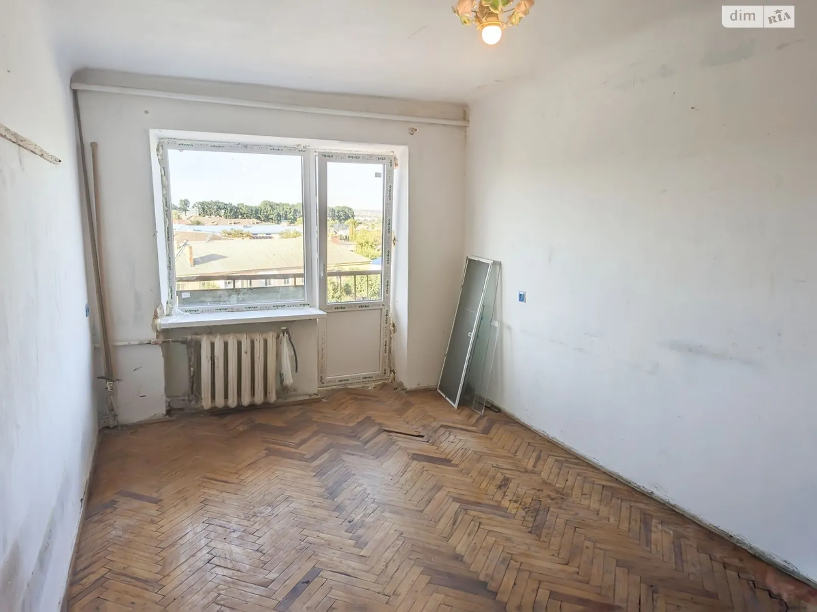 Продается 1-комнатная квартира 33 кв. м в Здолбунове, ул. Заводская - фото 1