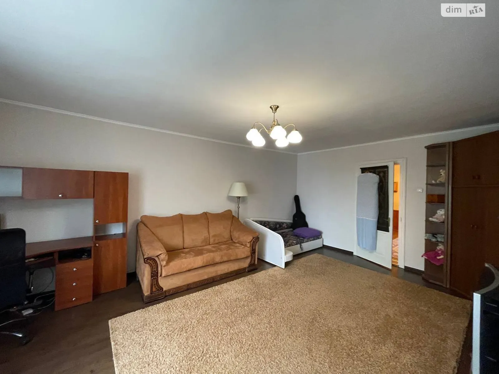 вул. Черемшини Марка, 12 Центр Чернівці, цена: 150000 $ - фото 1