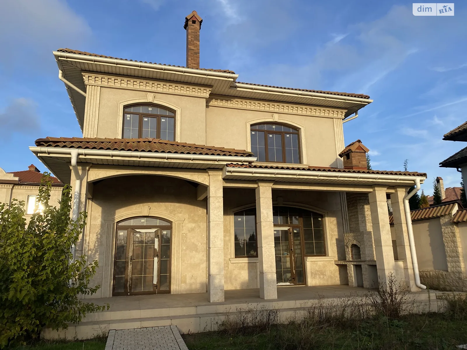 Продается дом на 2 этажа 162 кв. м с верандой, цена: 180000 $ - фото 1