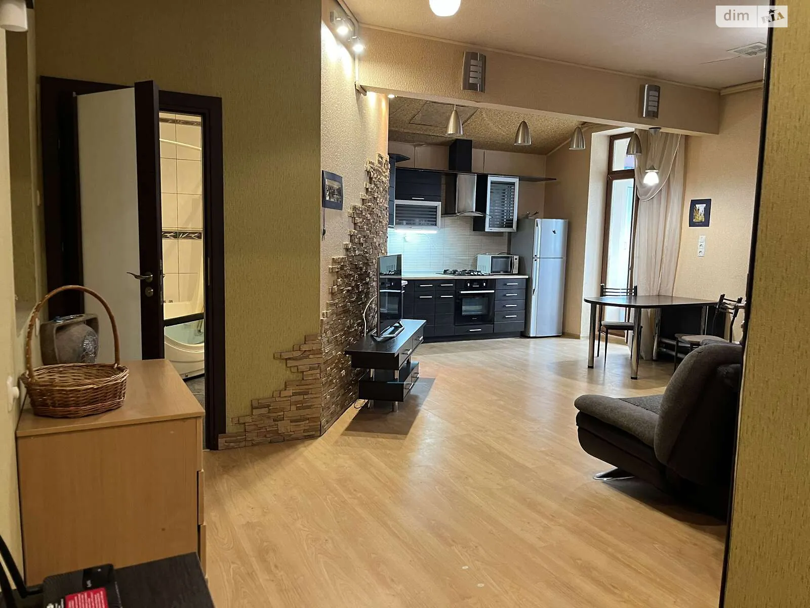 Сдается в аренду 1-комнатная квартира в Харькове, Конституции майд., 2/2 - фото 1