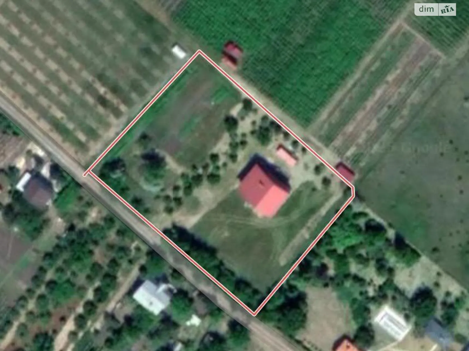 Продается дом на 2 этажа 213.5 кв. м с камином, цена: 40000 $ - фото 1