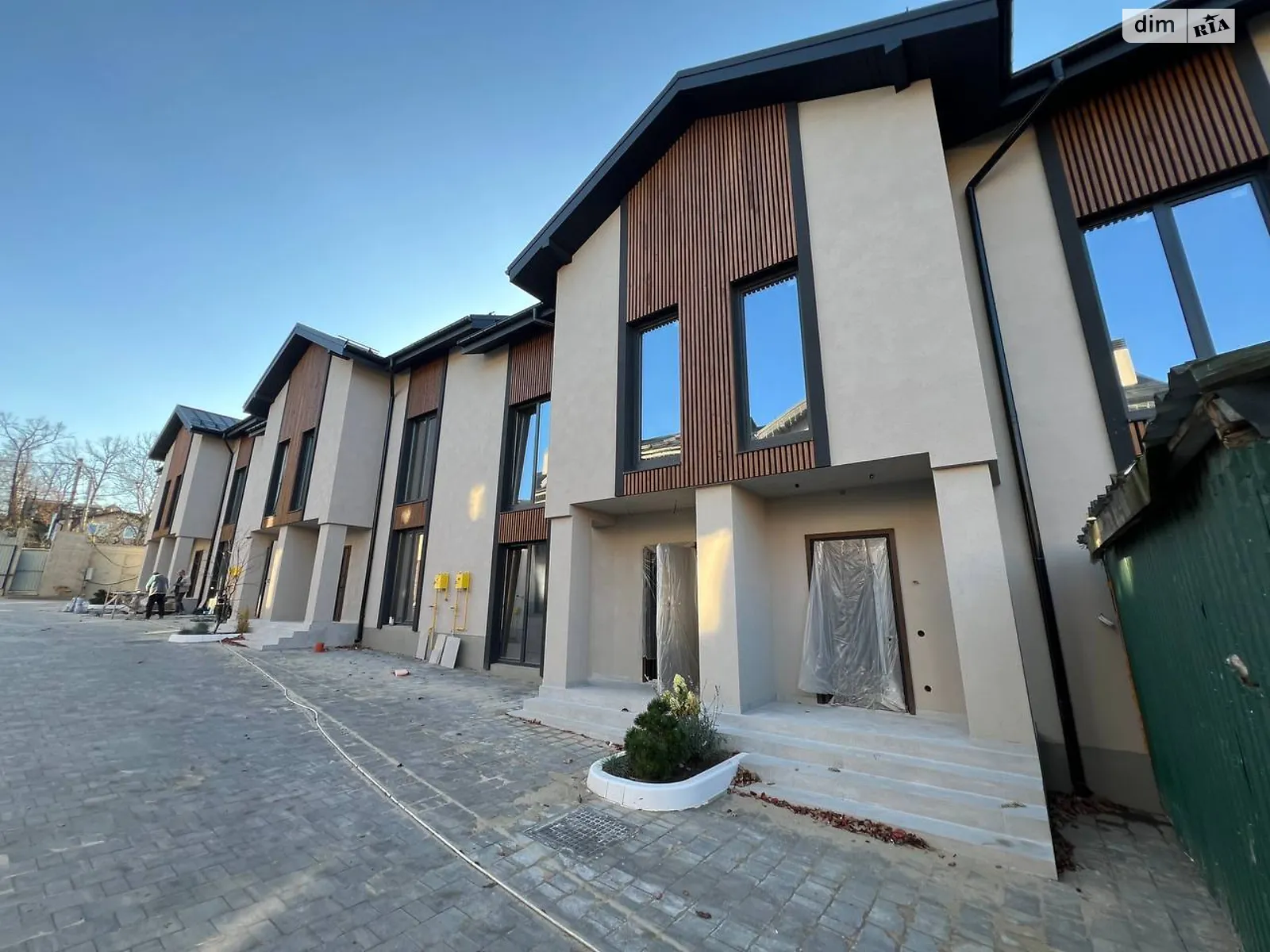 вул. Мечникова, 40-42 Ірпінь, цена: 99000 $ - фото 1