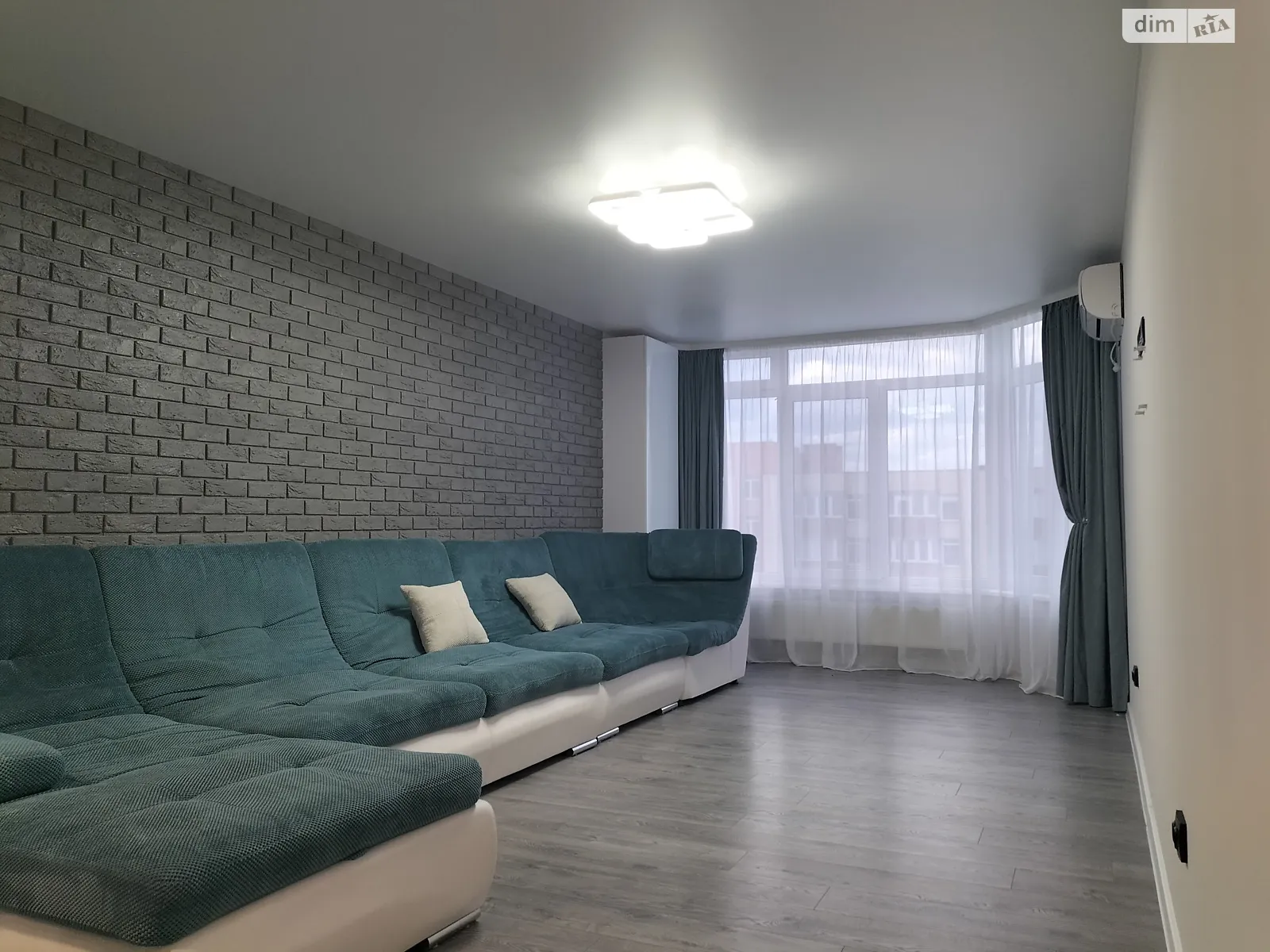 3-комнатная квартира 81 кв. м в Тернополе, просп. Злуки, 7 - фото 1