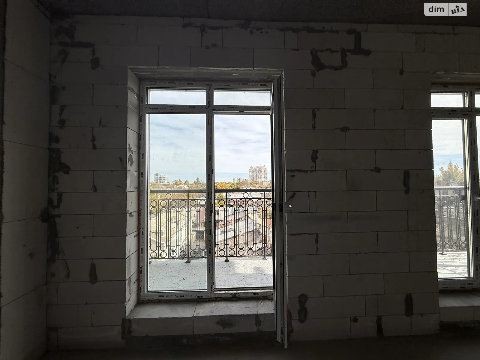 Продается 1-комнатная квартира 47 кв. м в Одессе, ул. Гимназическая, 13 - фото 1