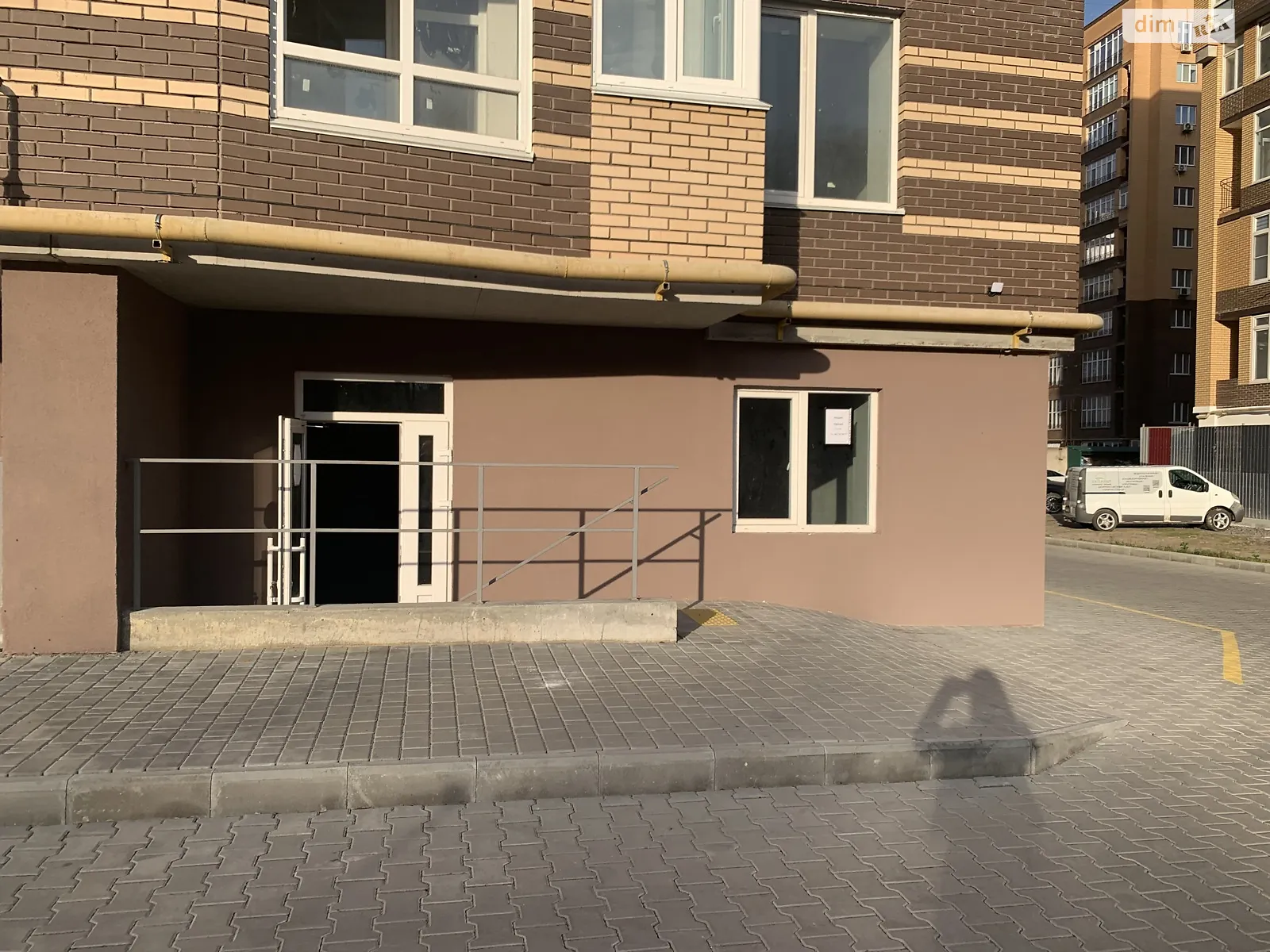 Продається приміщення вільного призначення 73 кв. м в 10-поверховій будівлі, цена: 2555000 грн - фото 1