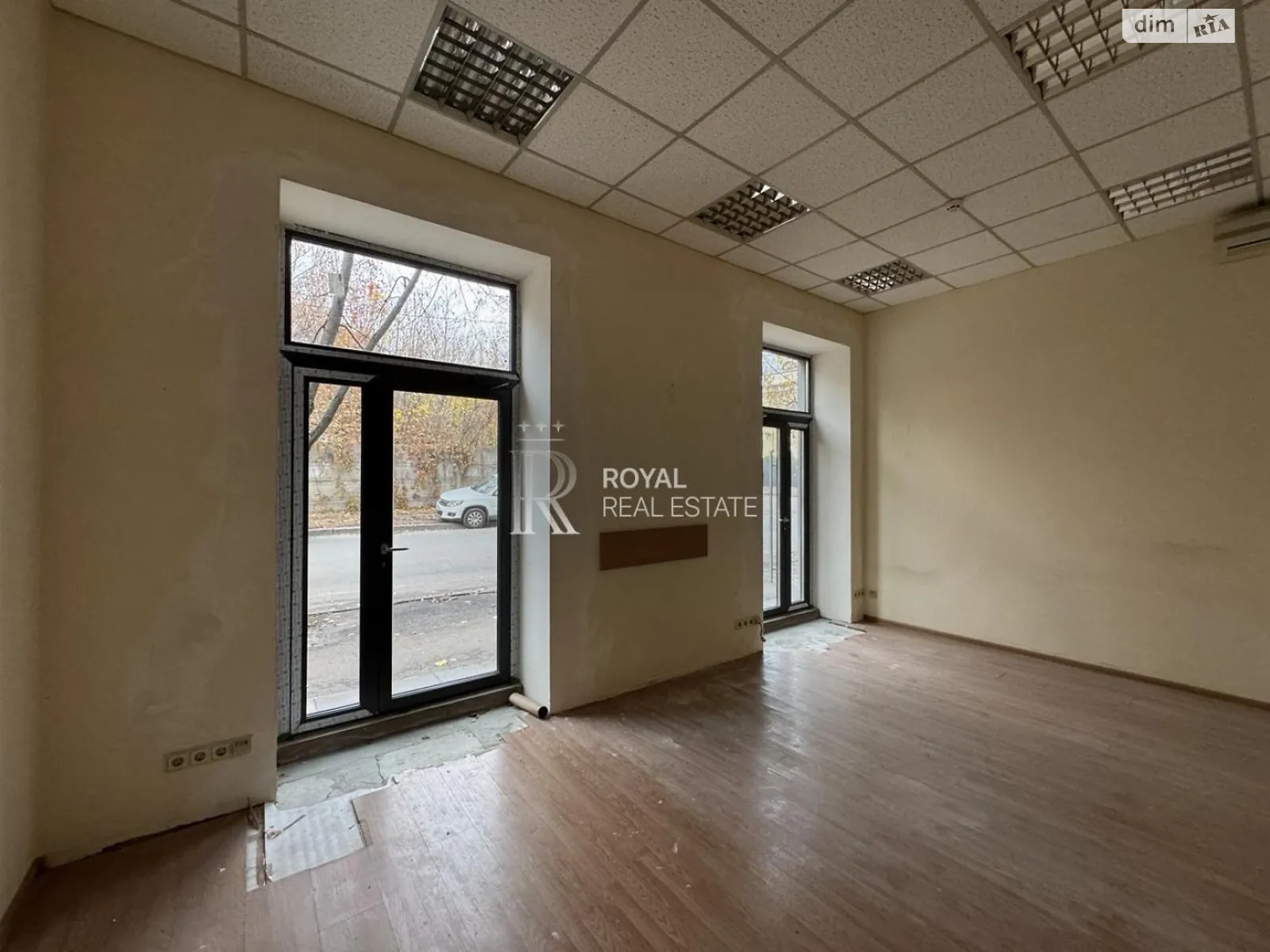 Сдается в аренду помещения свободного назначения 265 кв. м в 2-этажном здании, цена: 4293 $ - фото 1