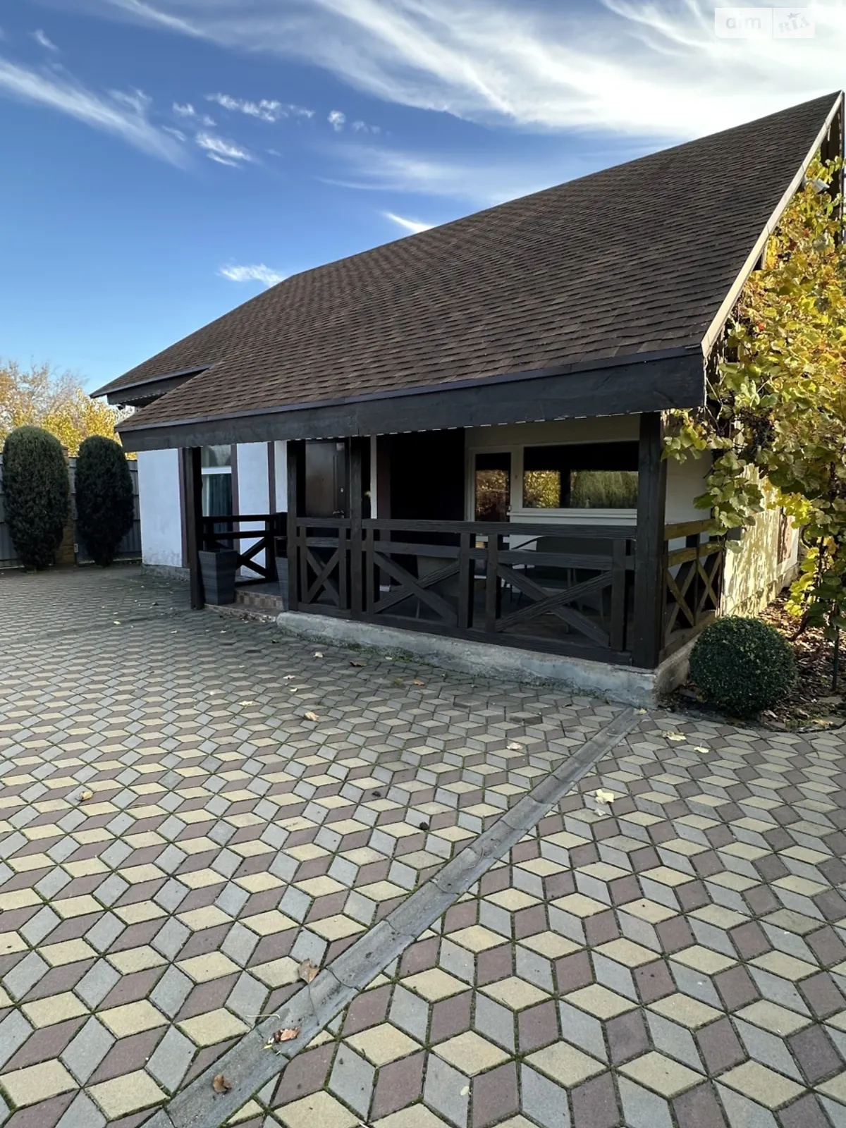 Сдается в аренду дом на 2 этажа 150 кв. м с верандой, цена: 63000 грн - фото 1