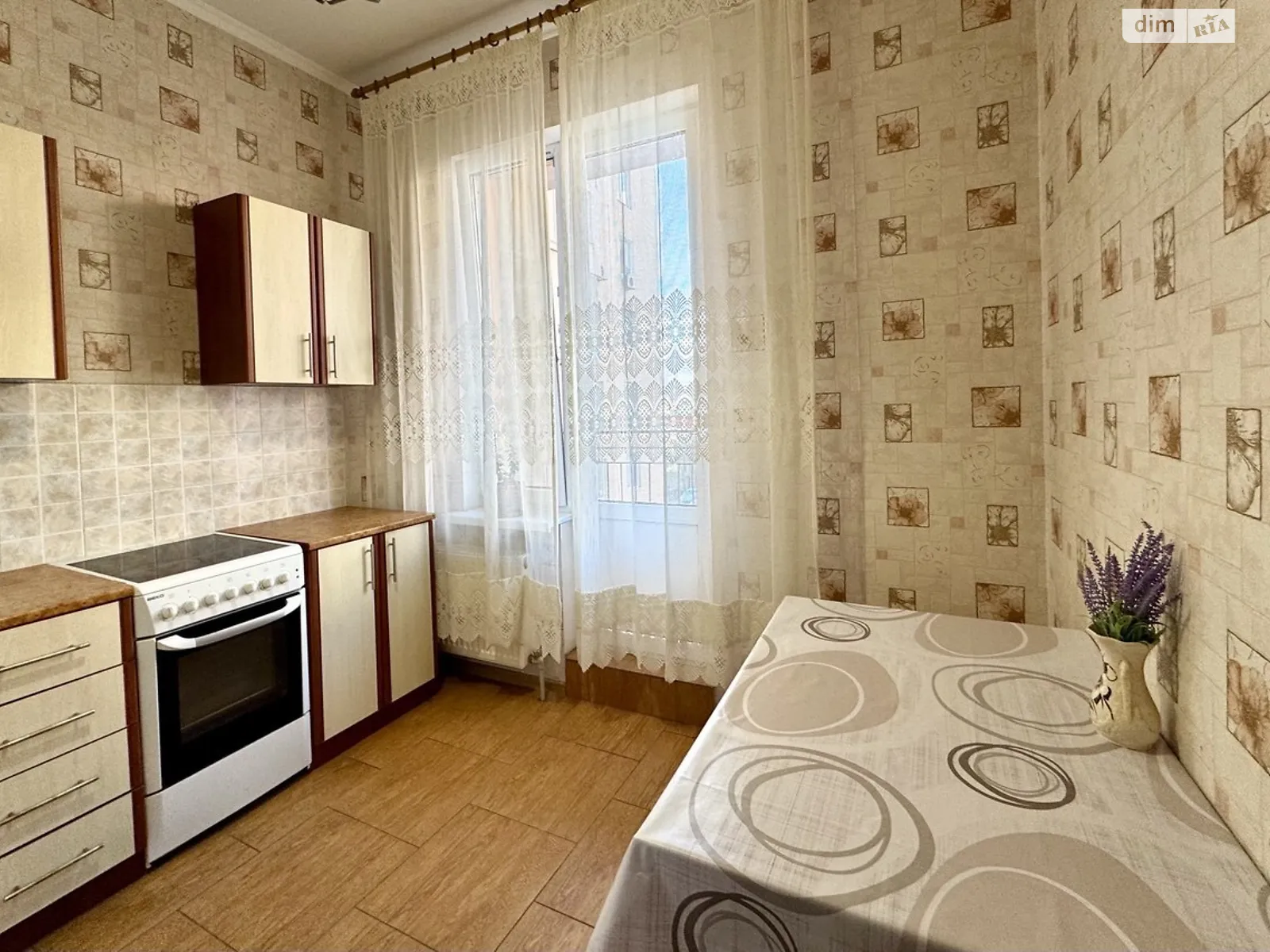 Здається в оренду 1-кімнатна квартира 34 кв. м у Одесі, вул. Михайла Грушевського - фото 1