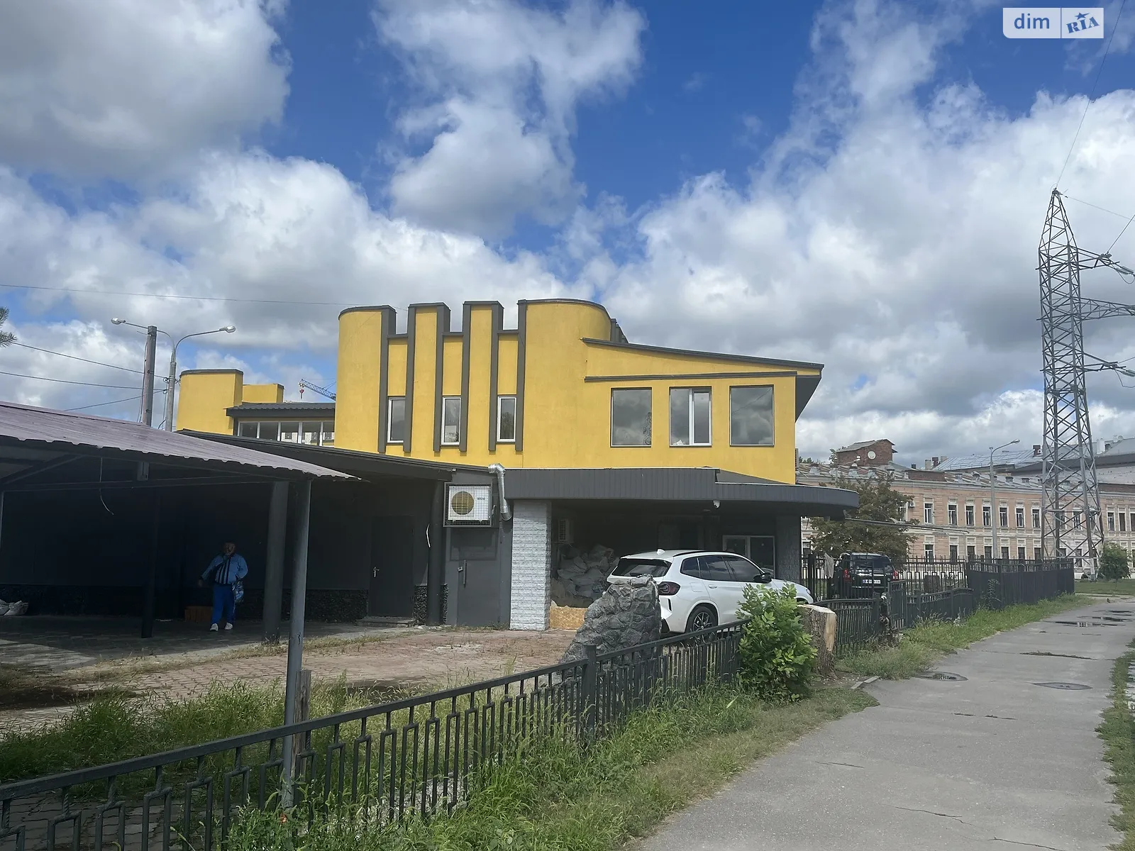 Сдается в аренду объект сферы услуг 530.1 кв. м в 2-этажном здании, цена: 2500 $ - фото 1